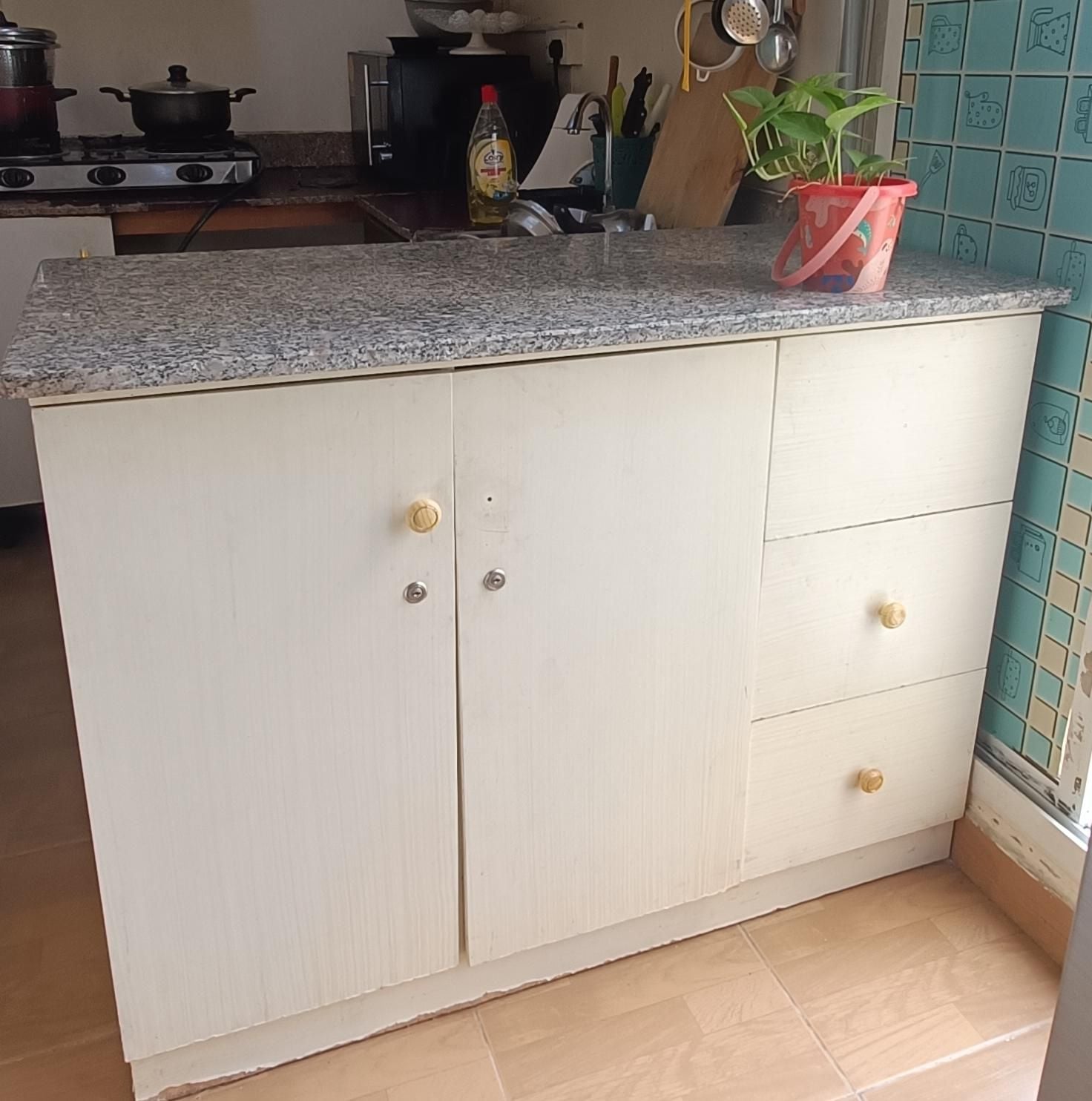 Storage Cabinate for Sale - Image 3