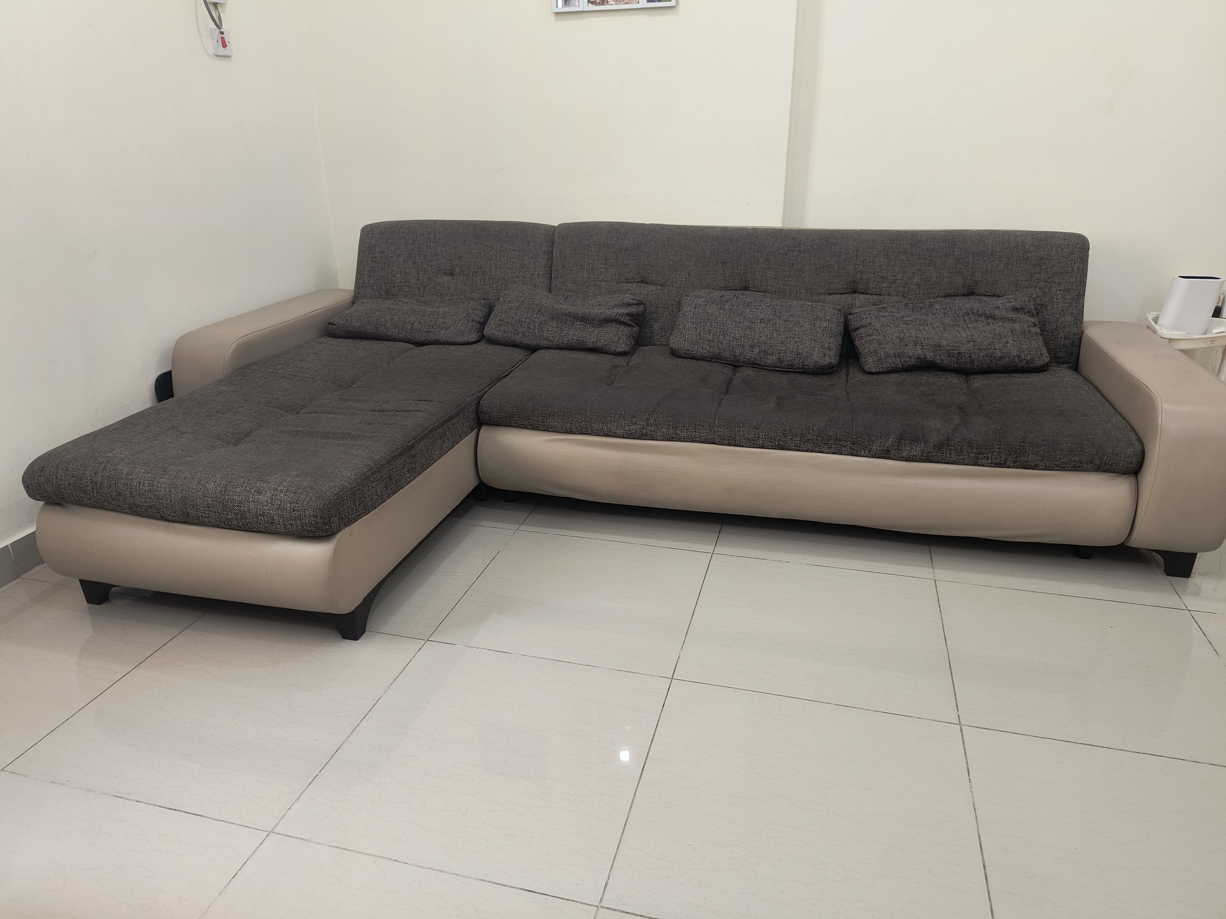 Safa for sale - Image 1