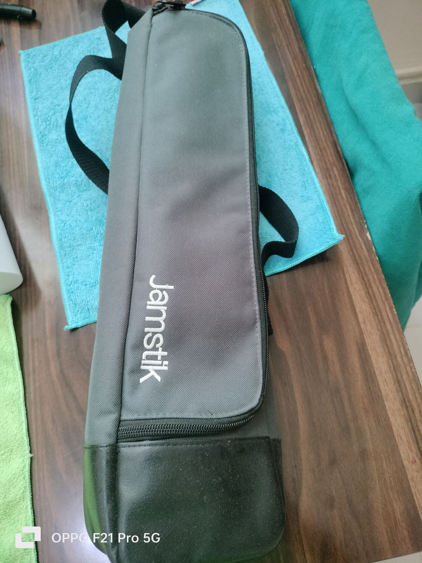Smast Guitar - Image 1