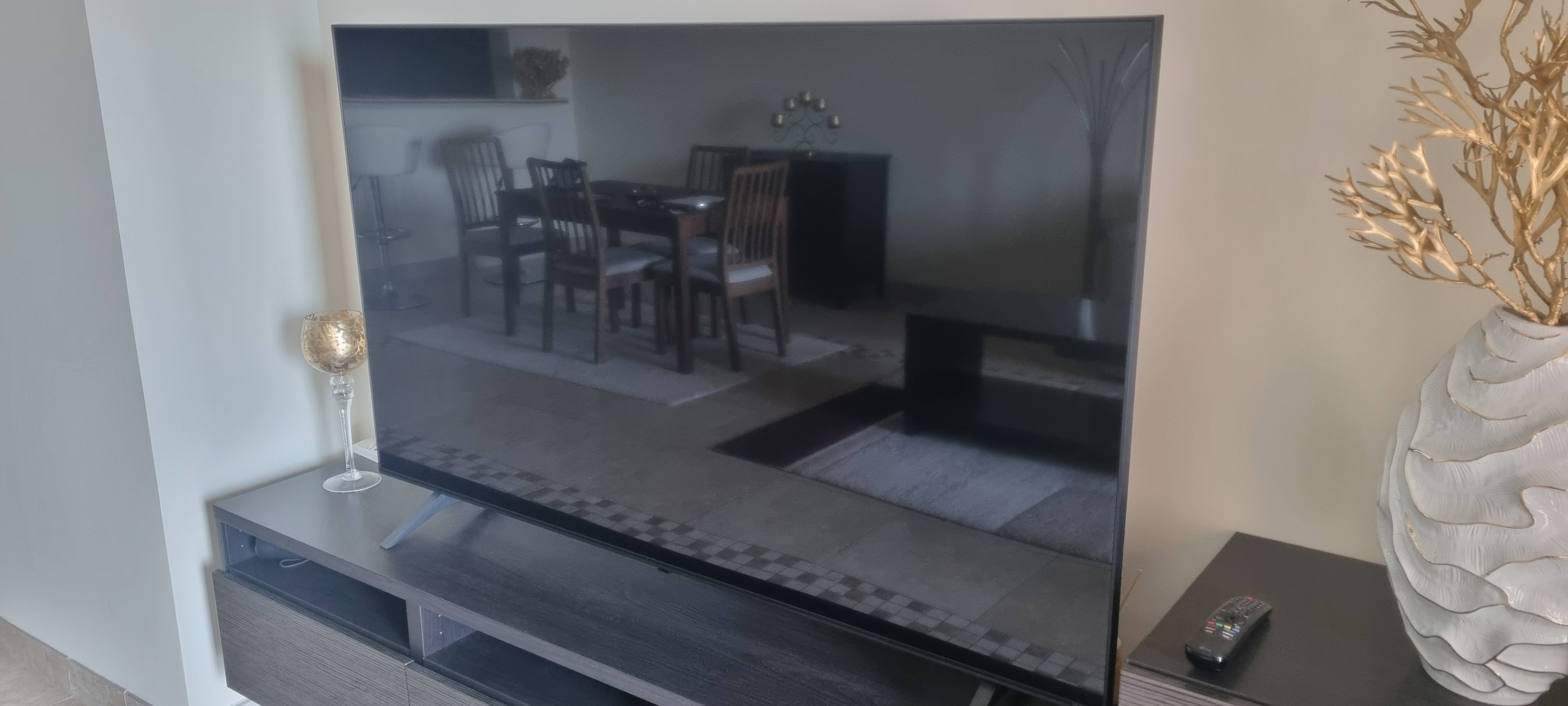 Top 65" LG smart TV - Image 3