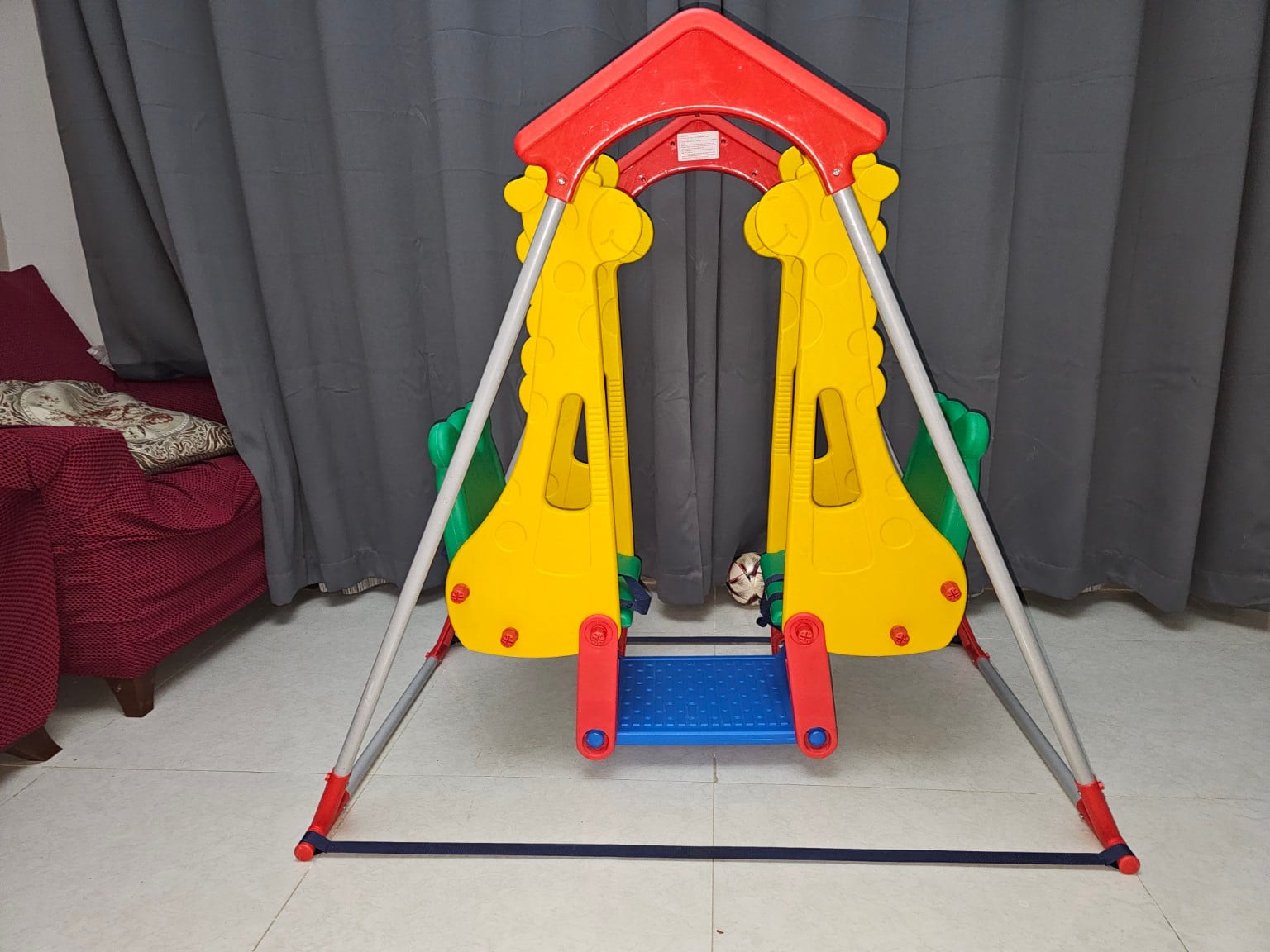 Kids Double Swing Set – Excellent Condition - Image 1