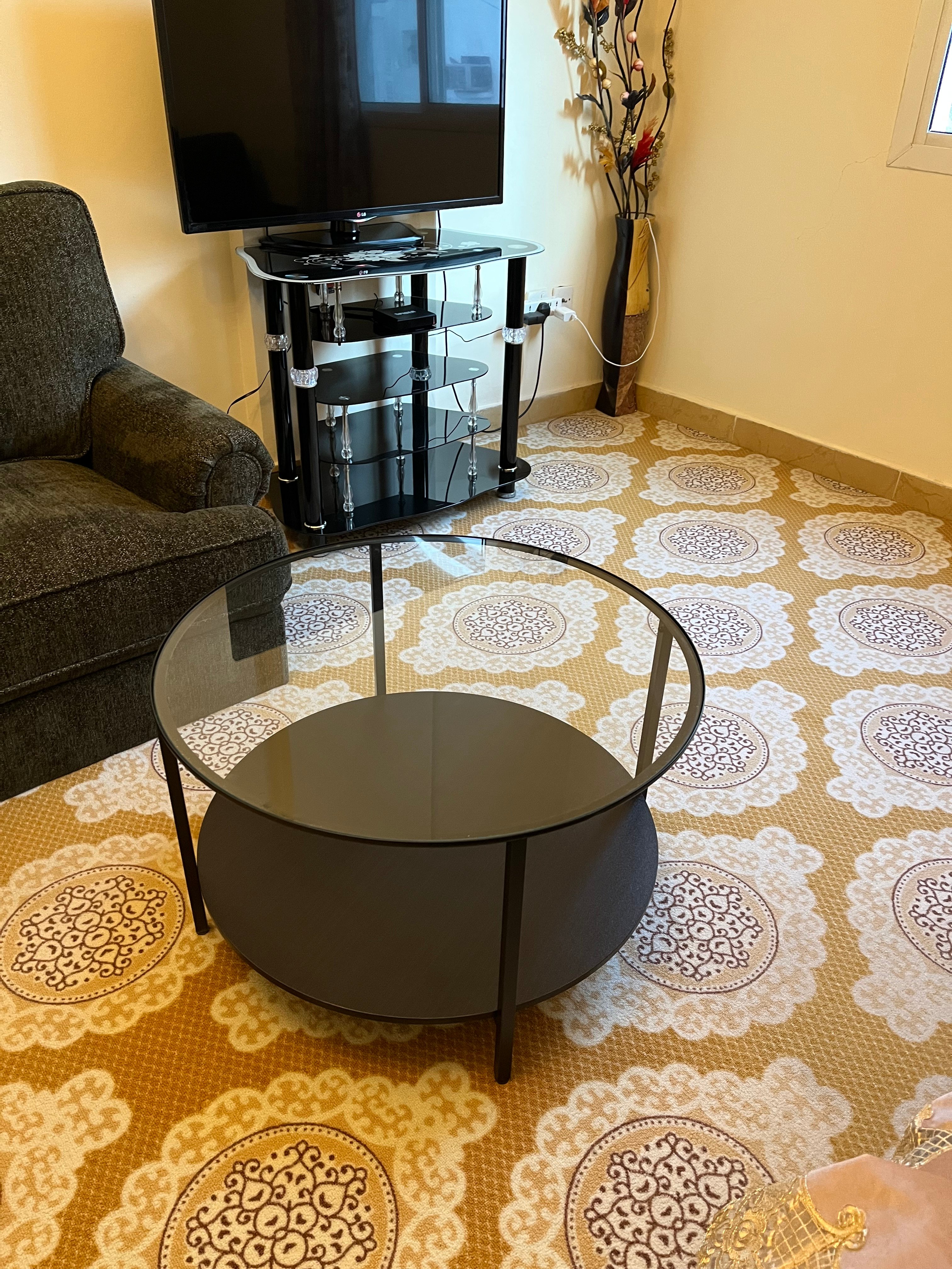 Great coffee table for sale  - Image 4