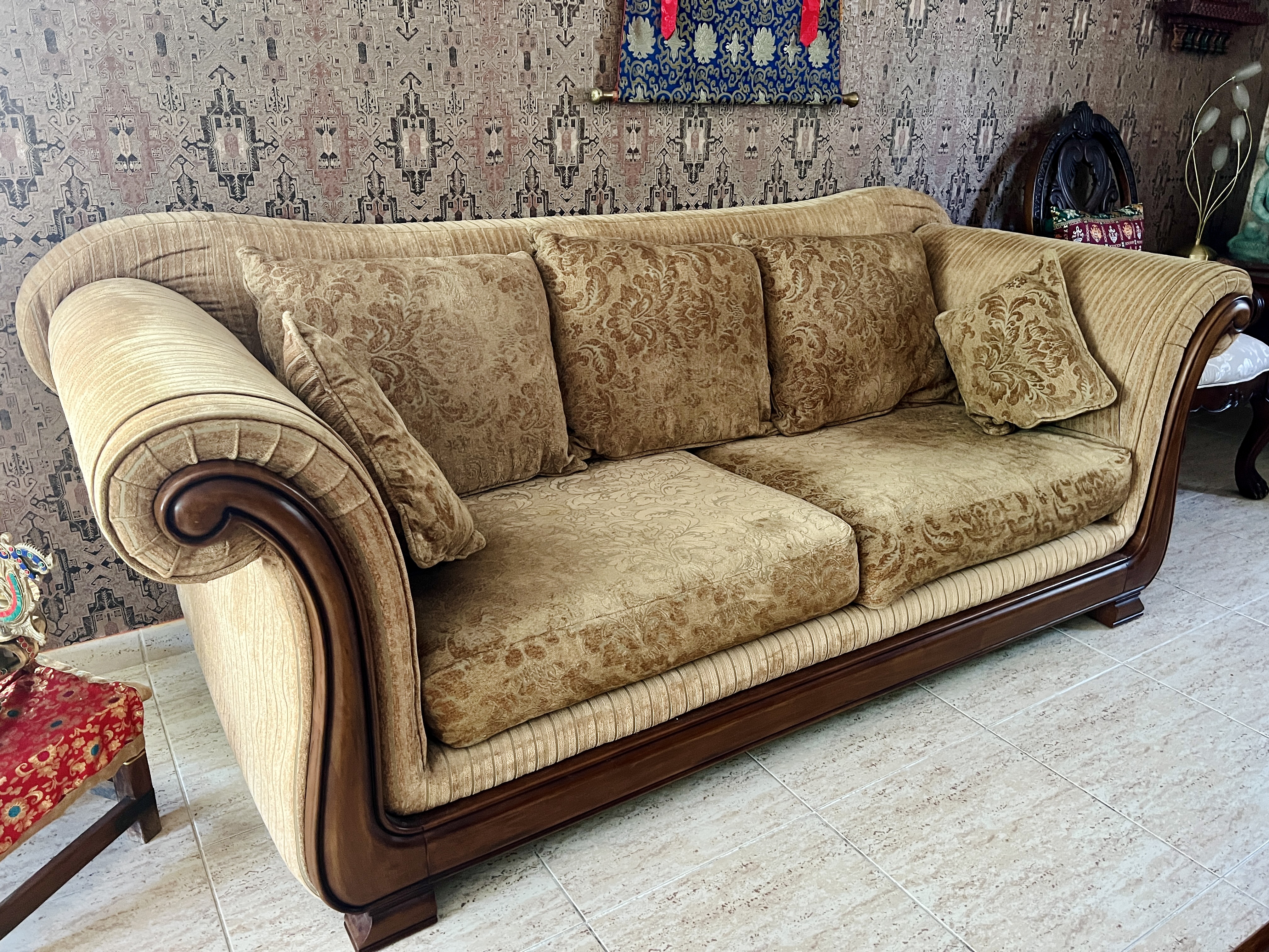 Luxury Sofa Set 3+2+1+1 - Image 1