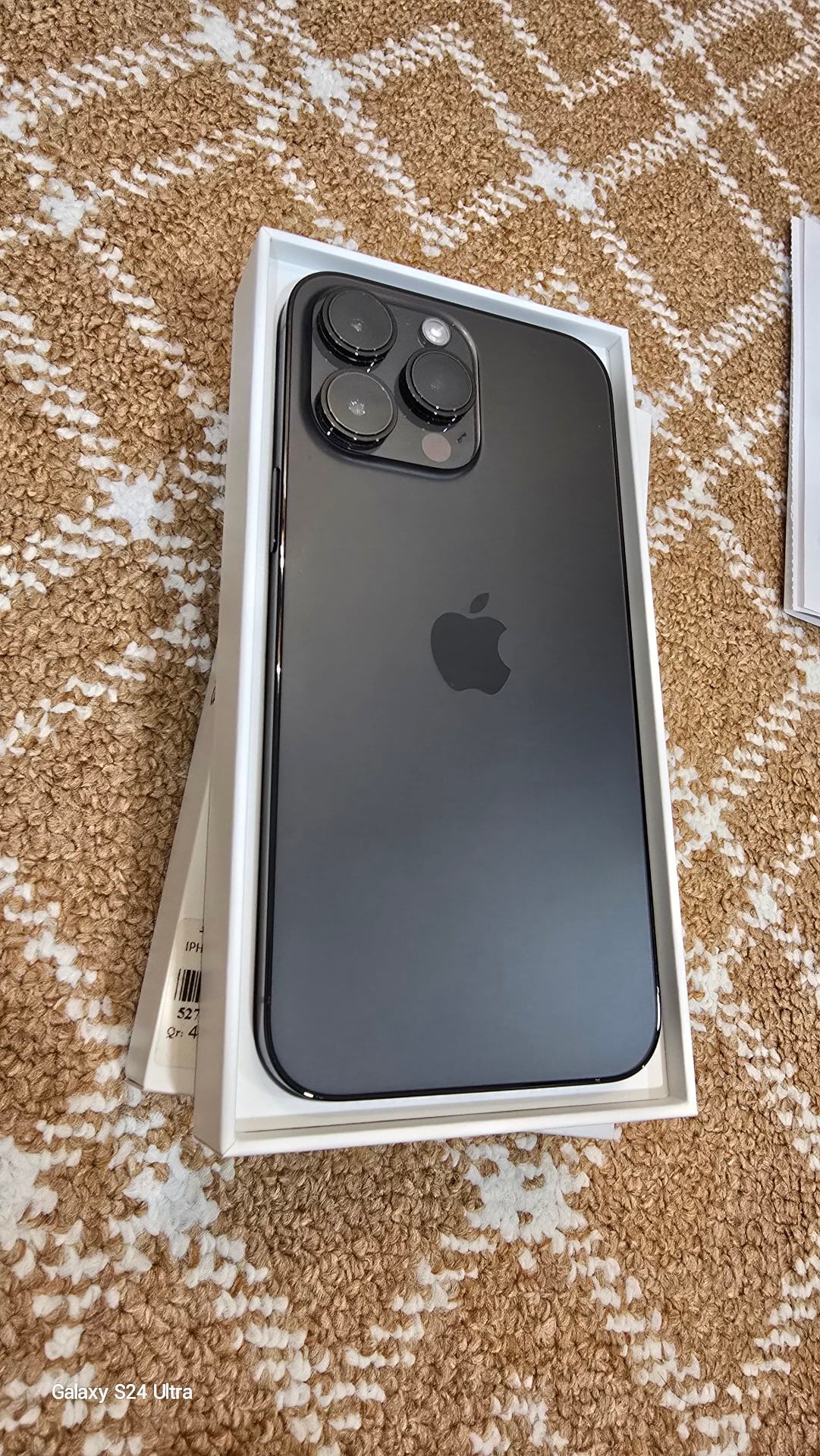 14 pro max like new  - Image 5