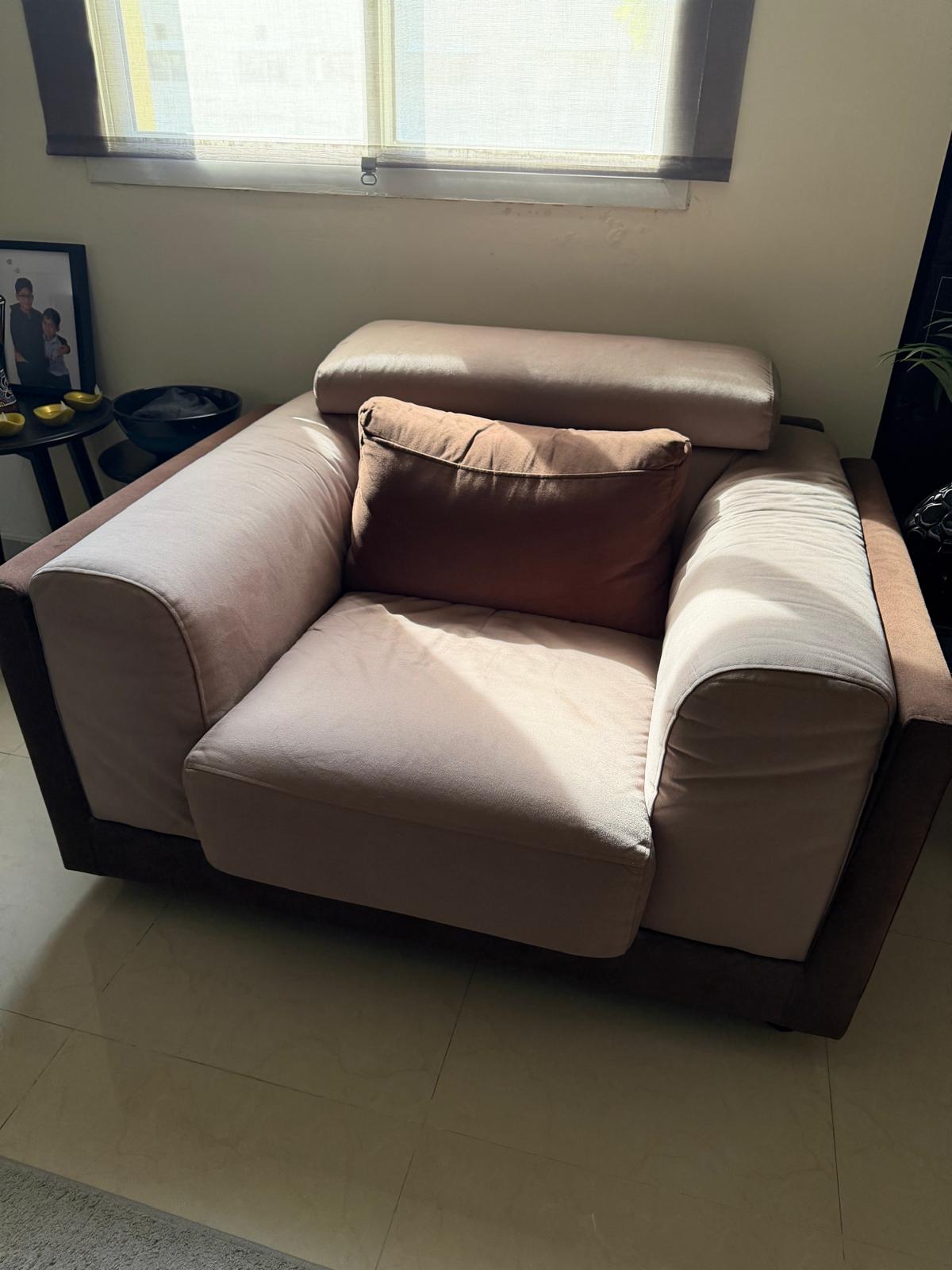 Premium Italian Sofa Set – Purchased from Tivoli - Image 4