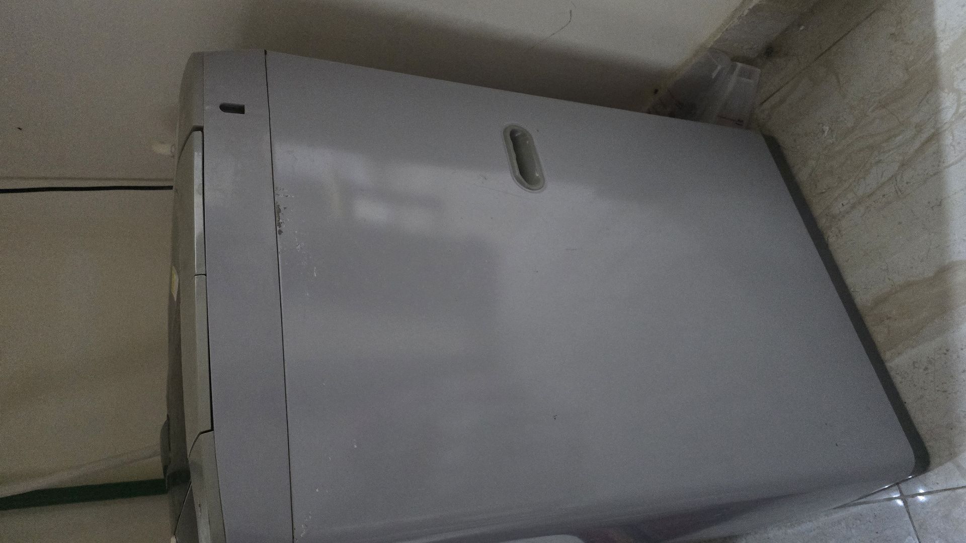 Washing machine - Image 1