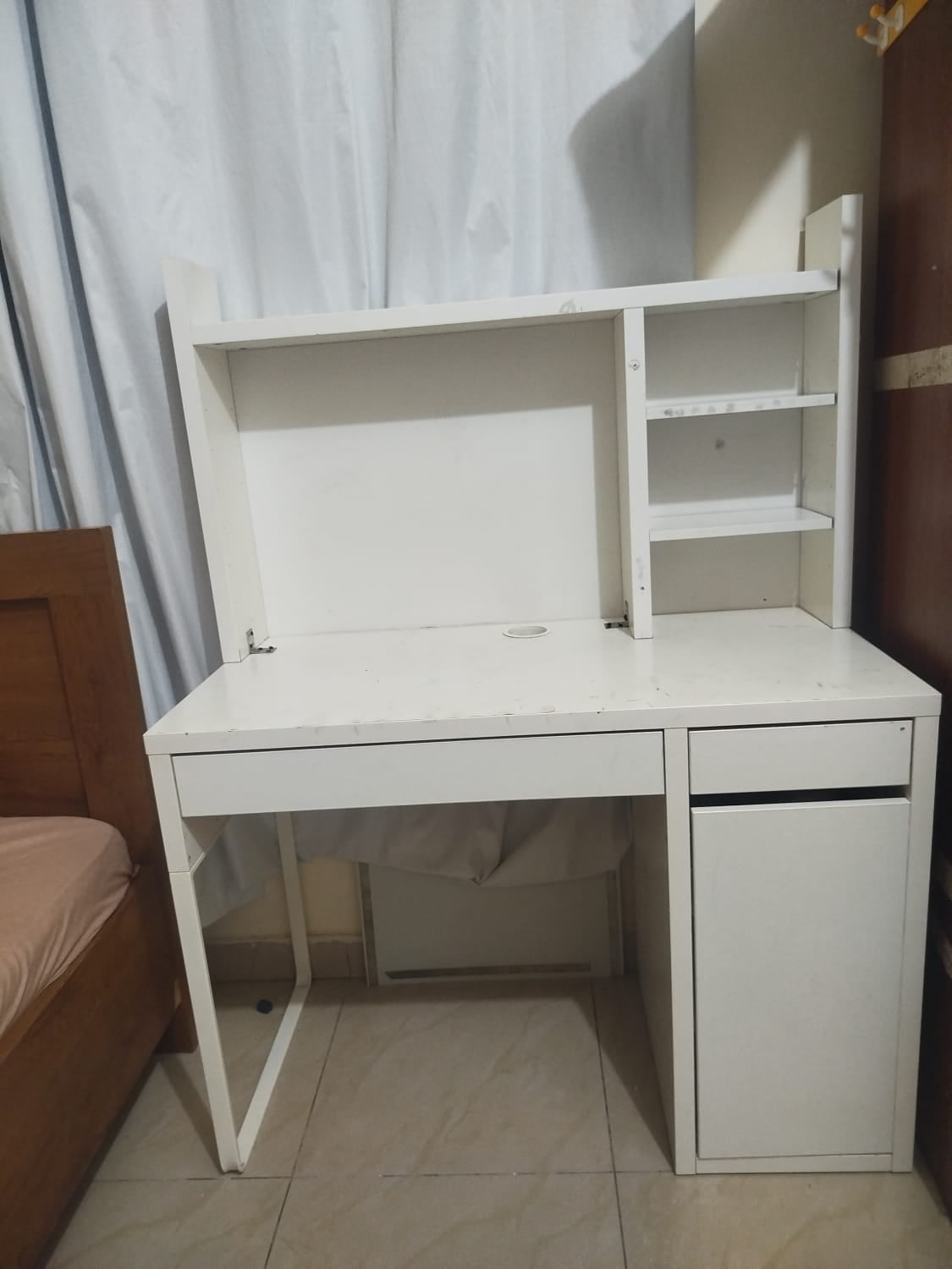 Study table - Image 3