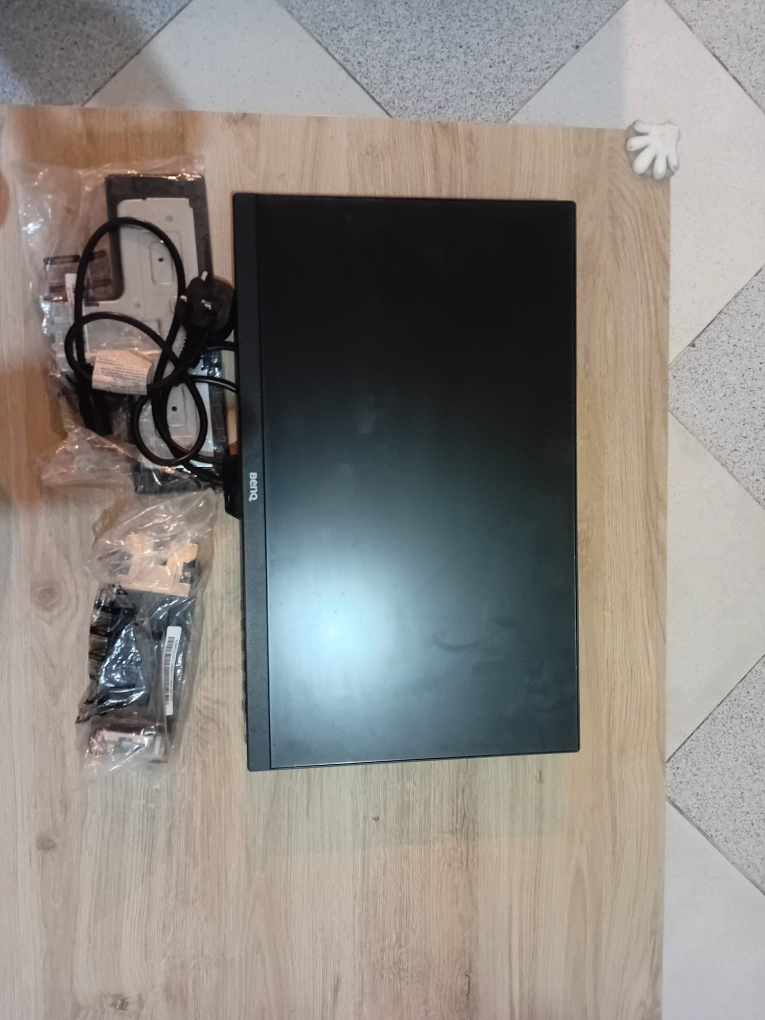 Benq 22 inch monitor screen good condition - Image 3