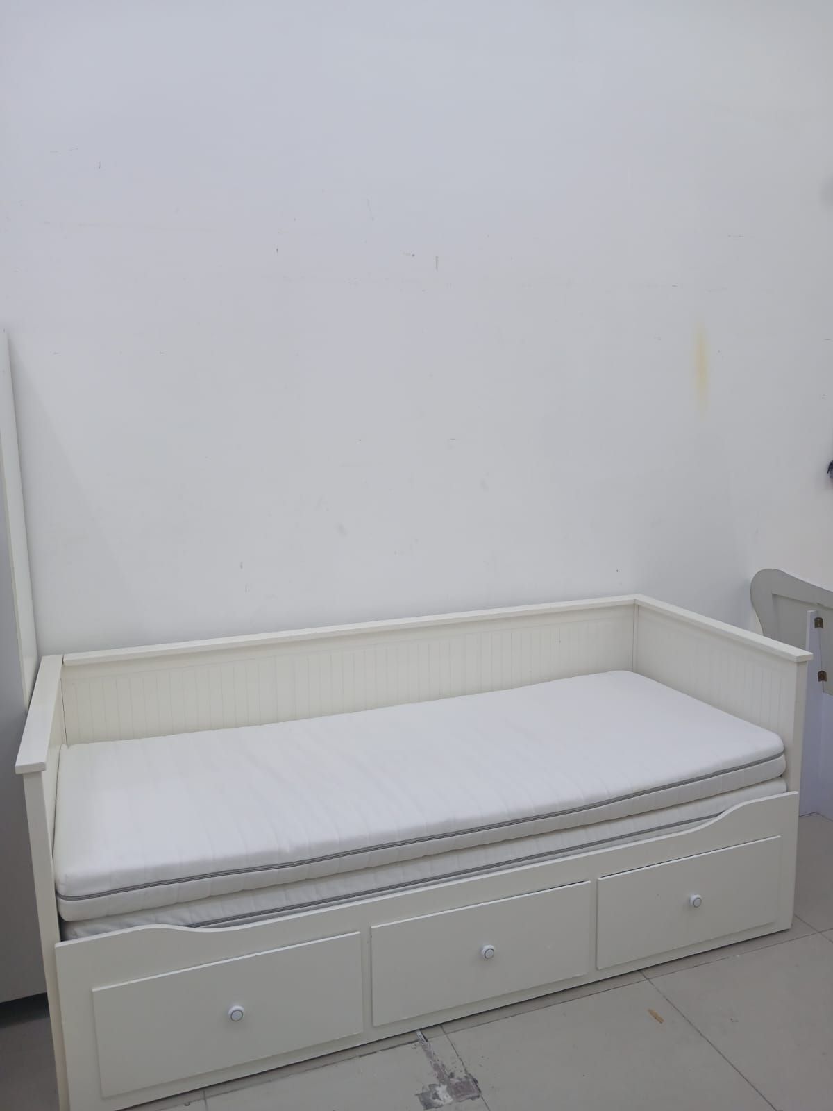 Ikea day bed - Image 2