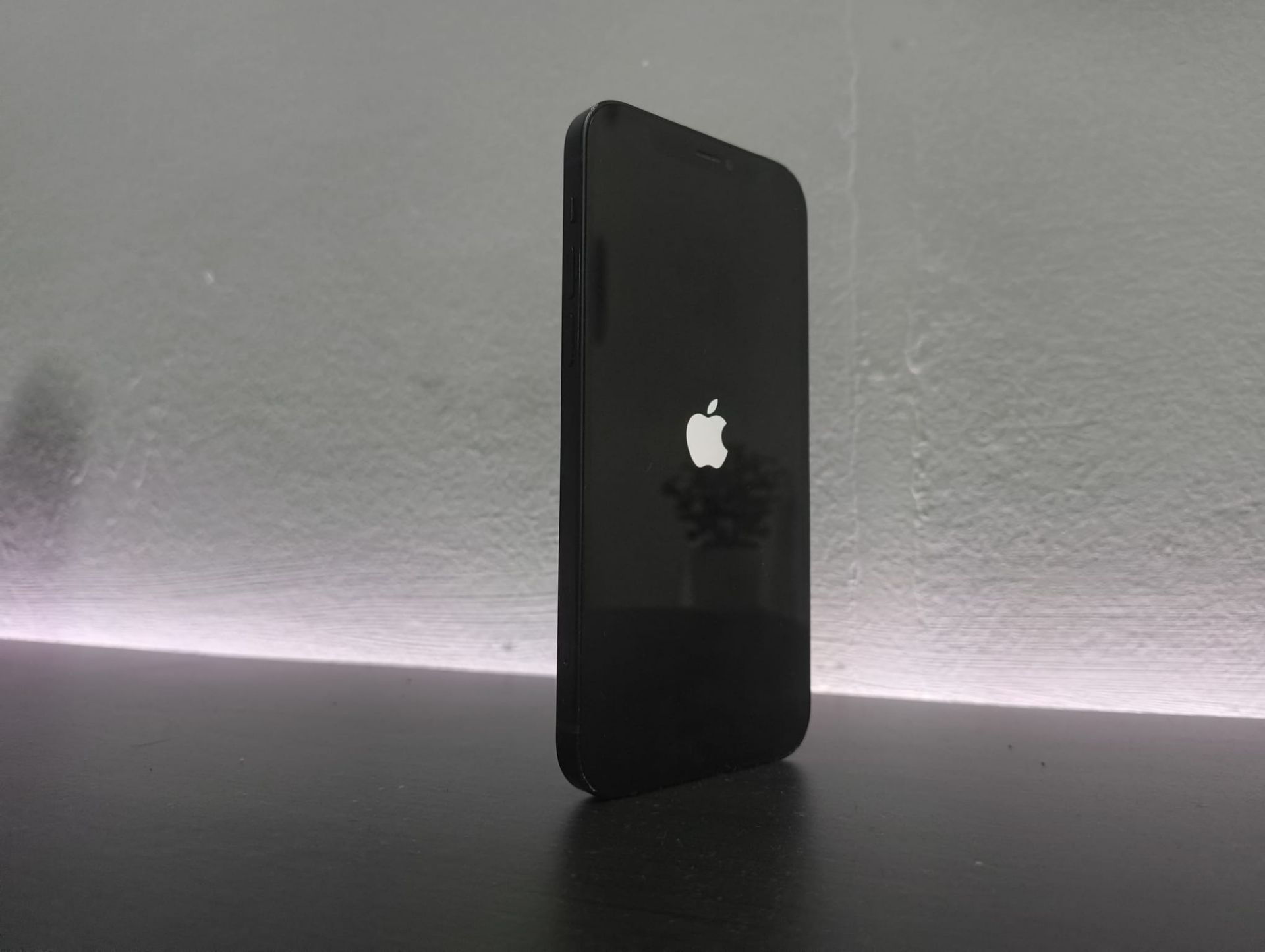 Iphone 12 Dark blue  - Image 5