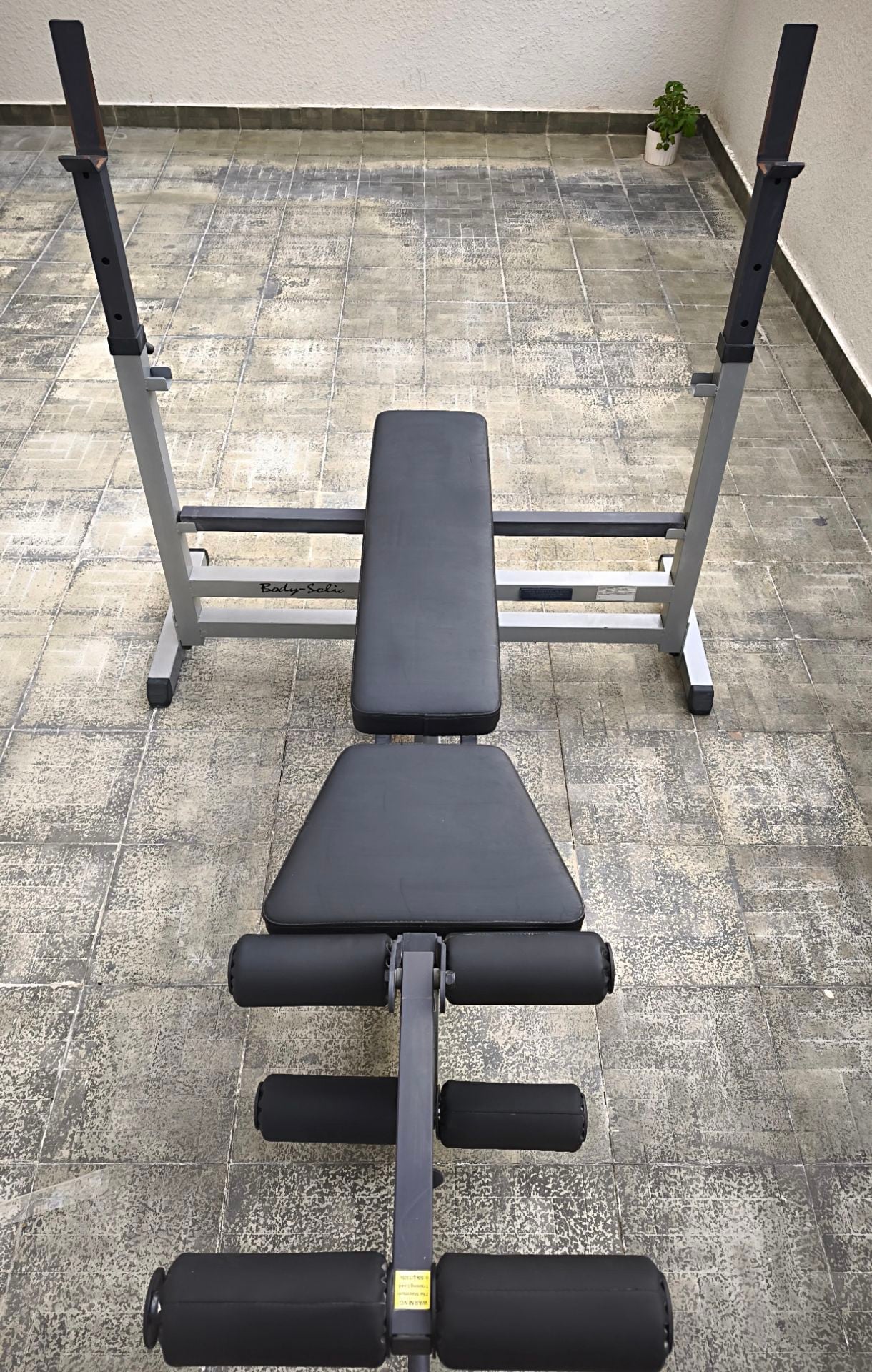 Bench Press (Body Solid) + Barbell Bar + Rubber Plates  - Image 4