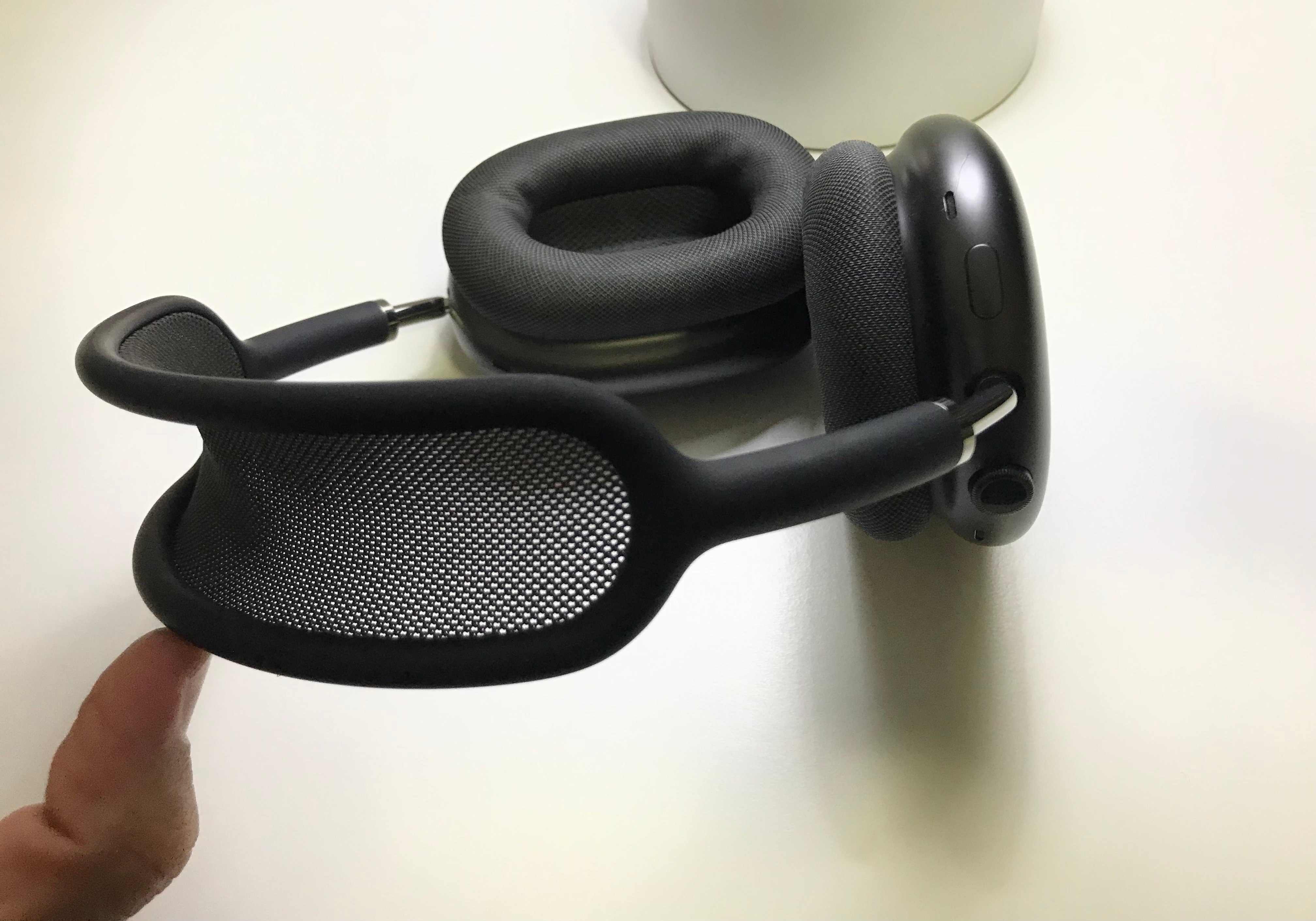 Apple AirPods Max Wireless Headphones  - Image 4