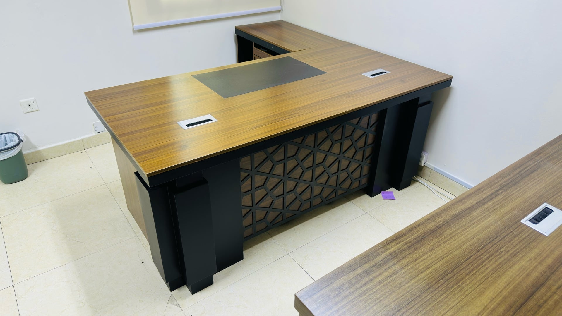 Used Office Furniture Selling 33087737 - Image 6