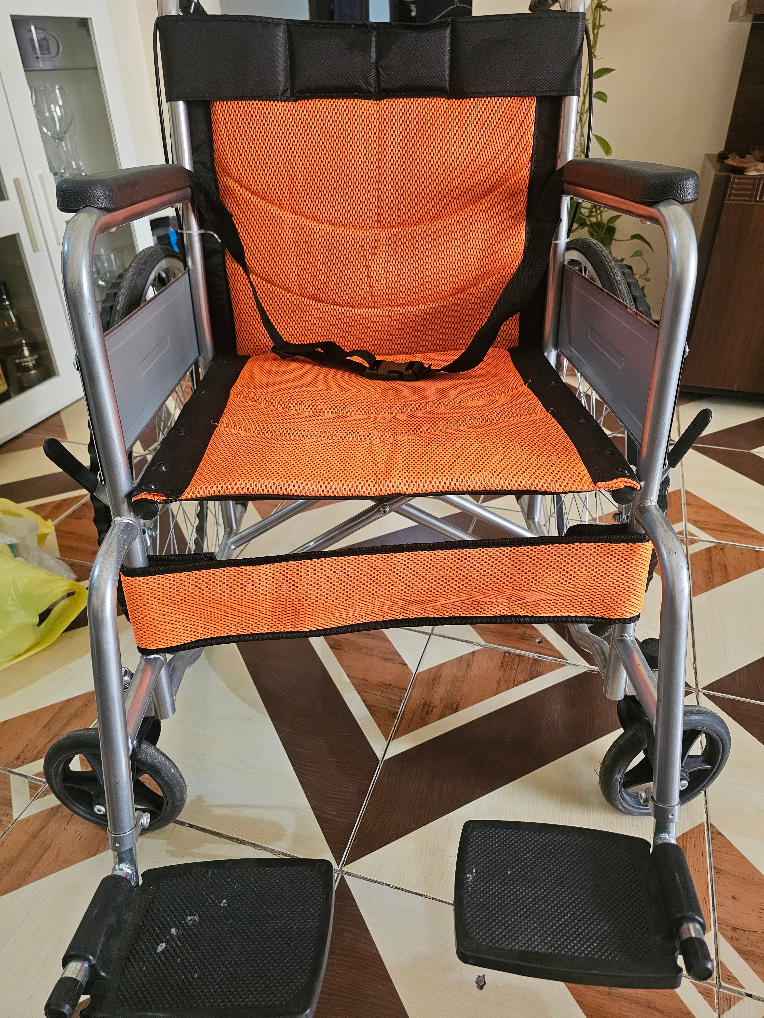  foldable wheelchair  - Image 4