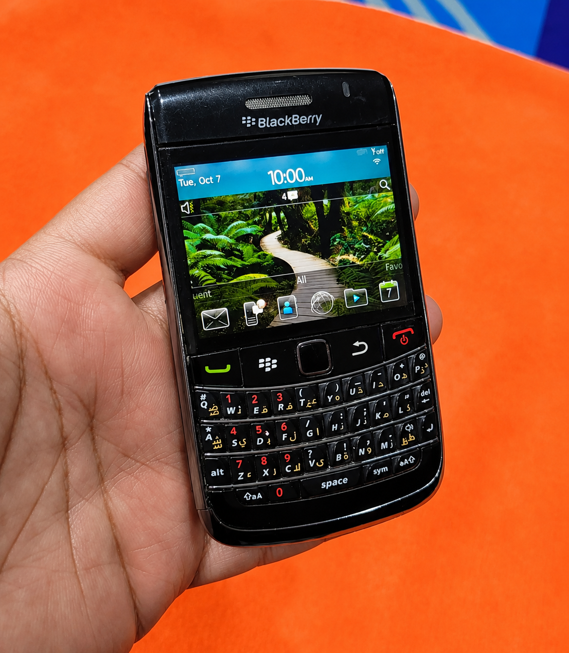 BlackBerry Bold 9700–For Sell 
{Price 180}_{Contact - 66221910}Build: Solid & cl - Image 2