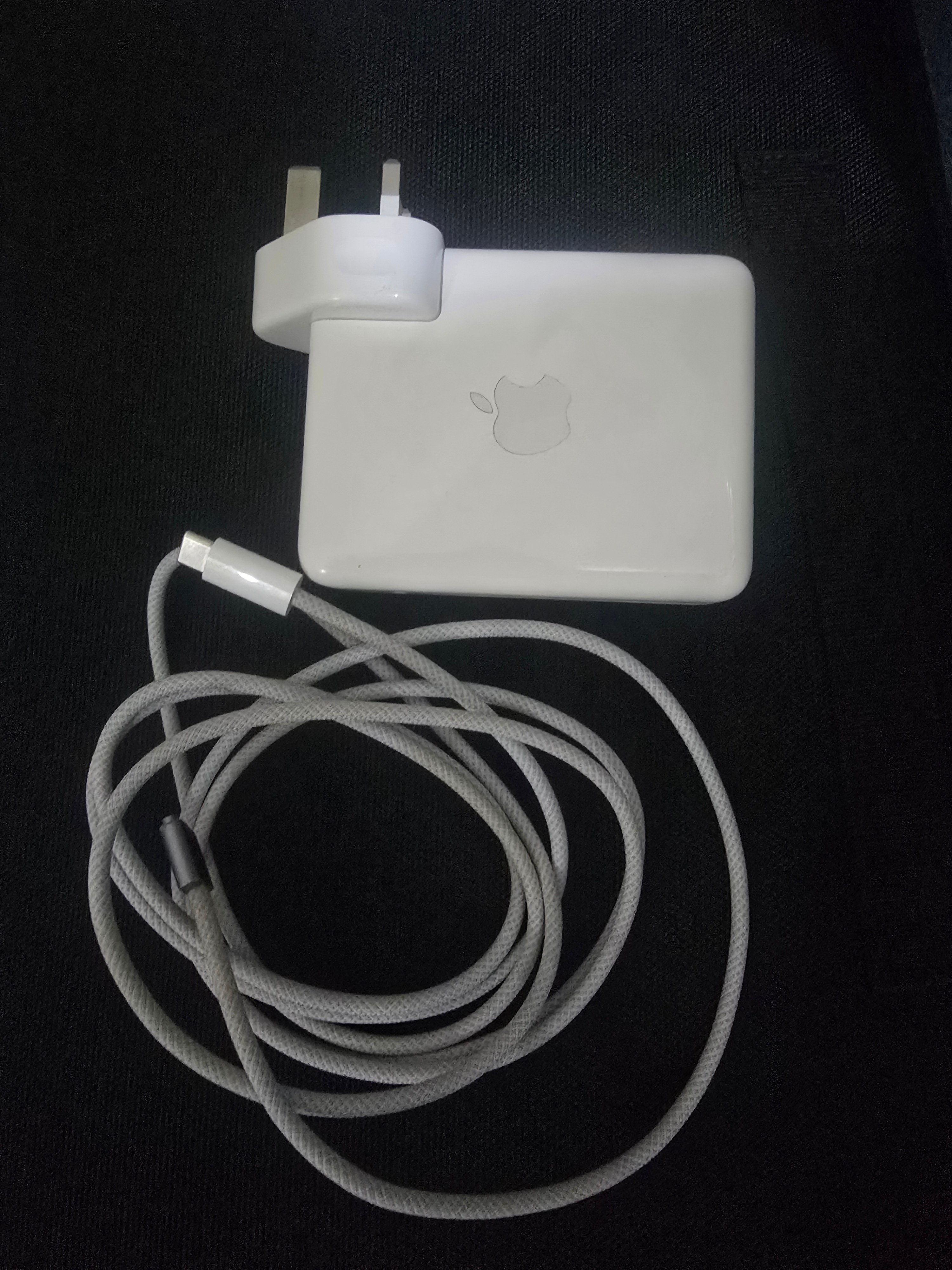 Macbook Pro M2 Max  - Image 5
