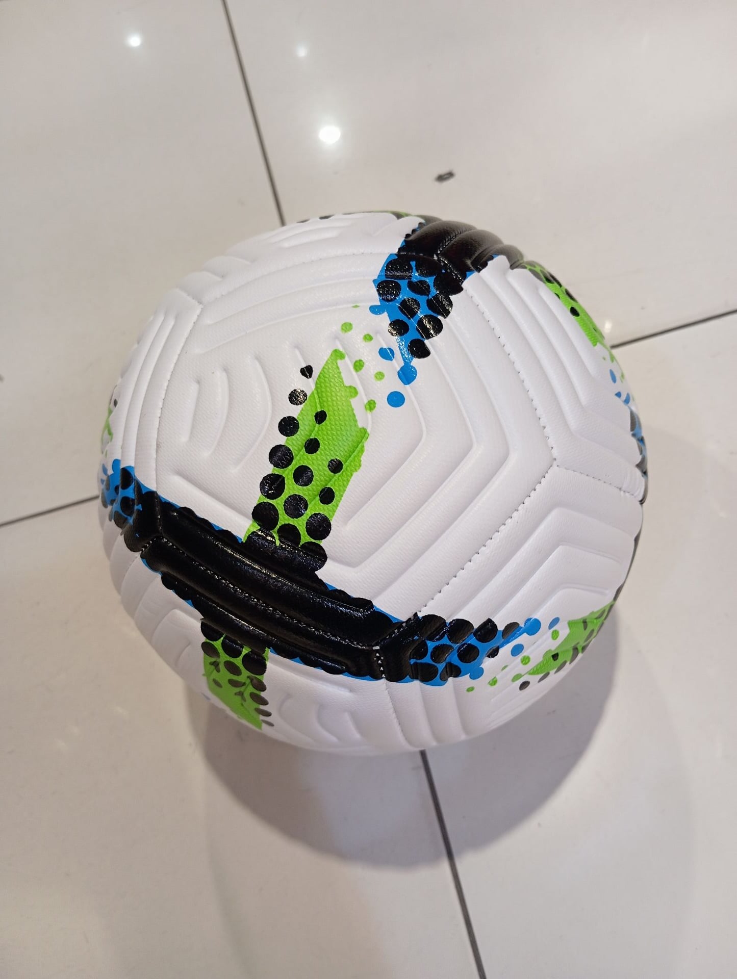 Football Size No5 مقاس كرة القدم رقم 5 - Image 1