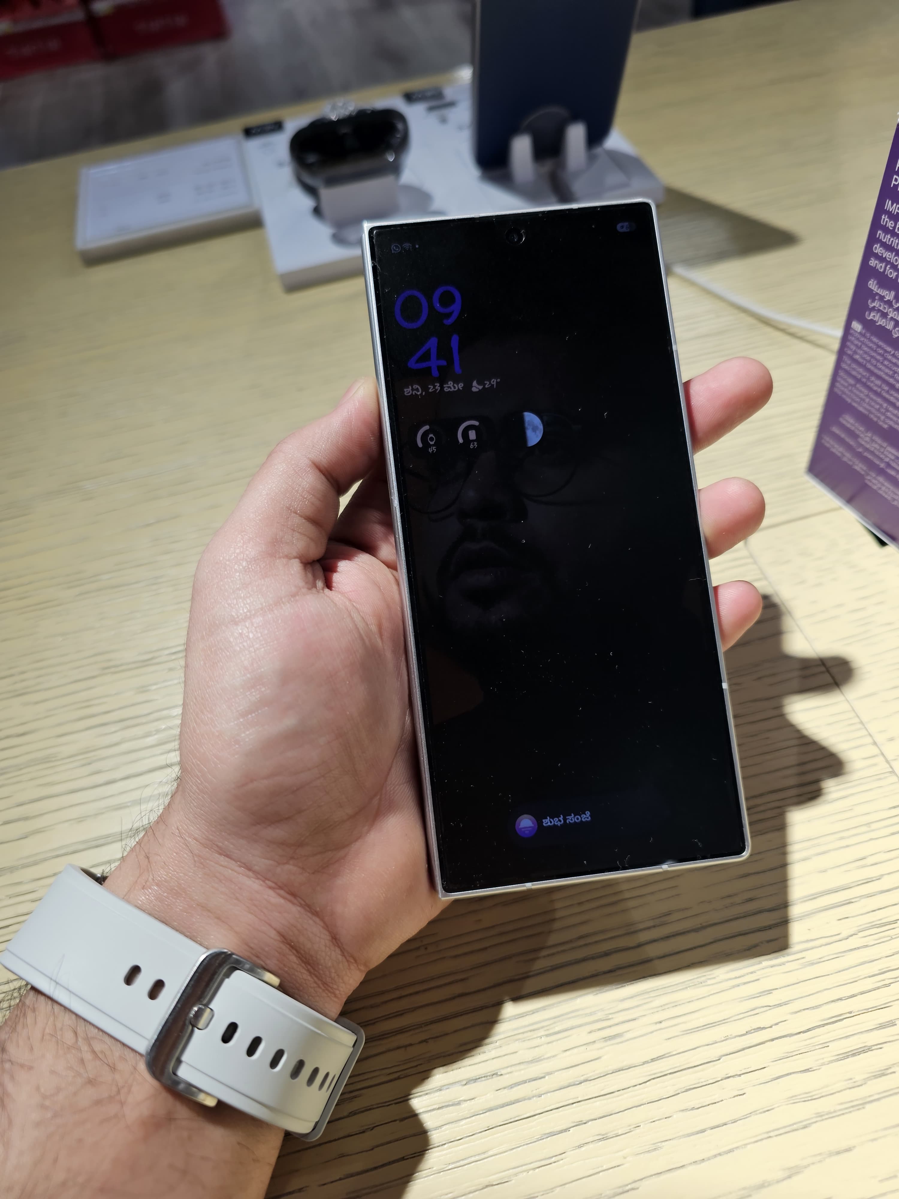 SAMSUNG Galaxy Z Flod 7 - Image 8