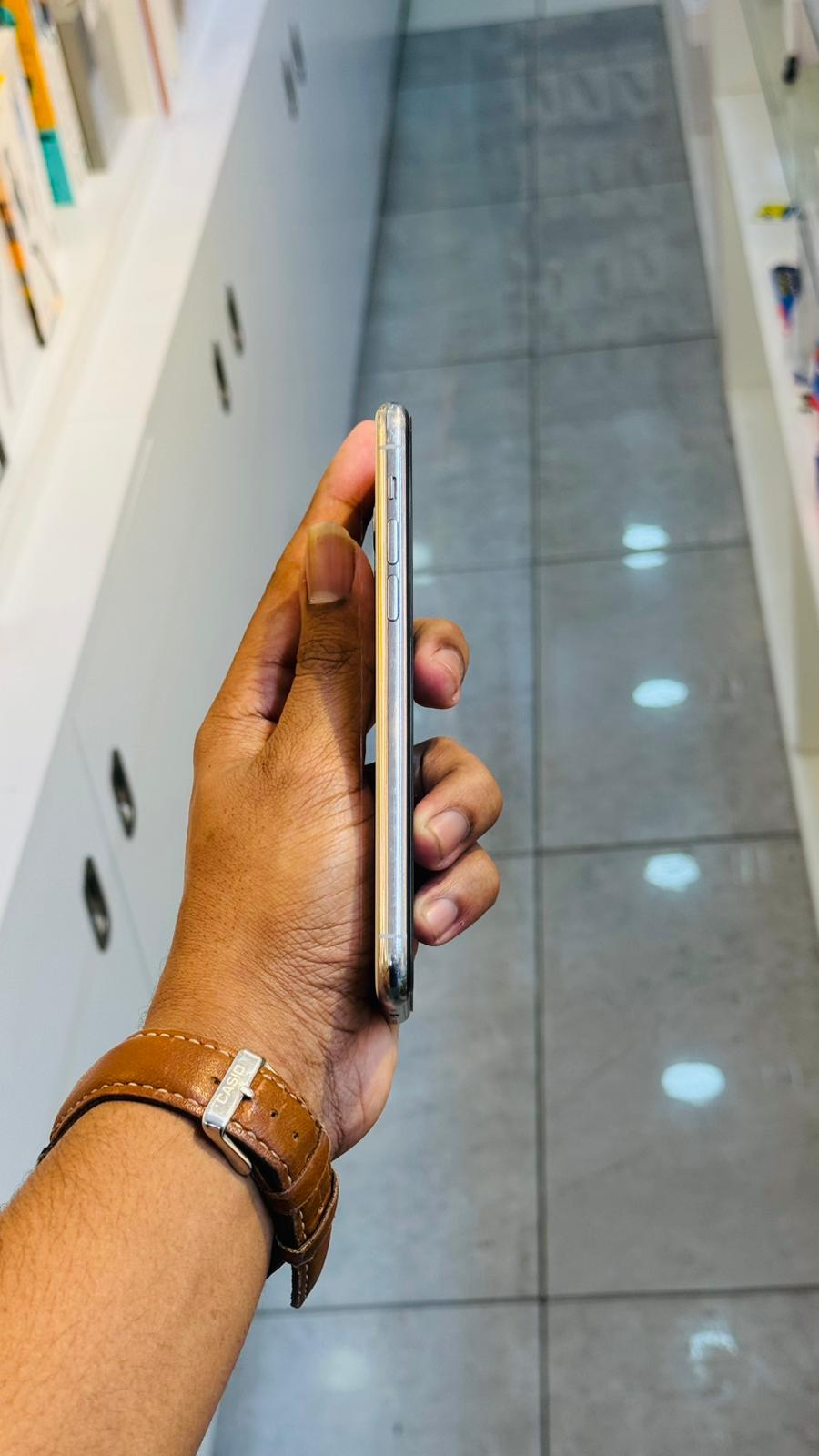 IPHONE 11 Pro 256GB 90% - Image 7