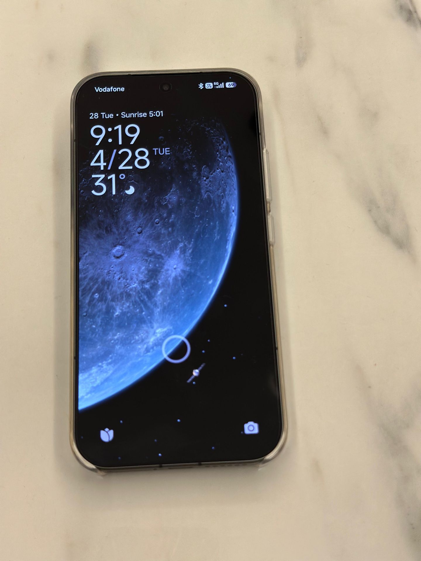 Xiaomi 17 used like new - Image 2