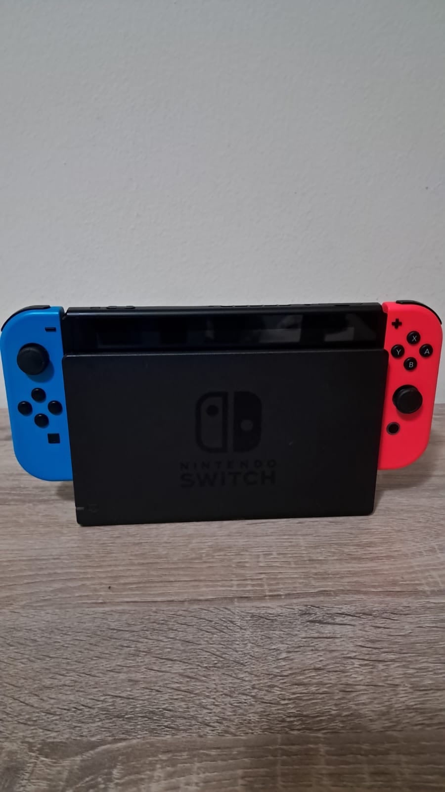 Nintendo Switch 1 V2 - Image 3