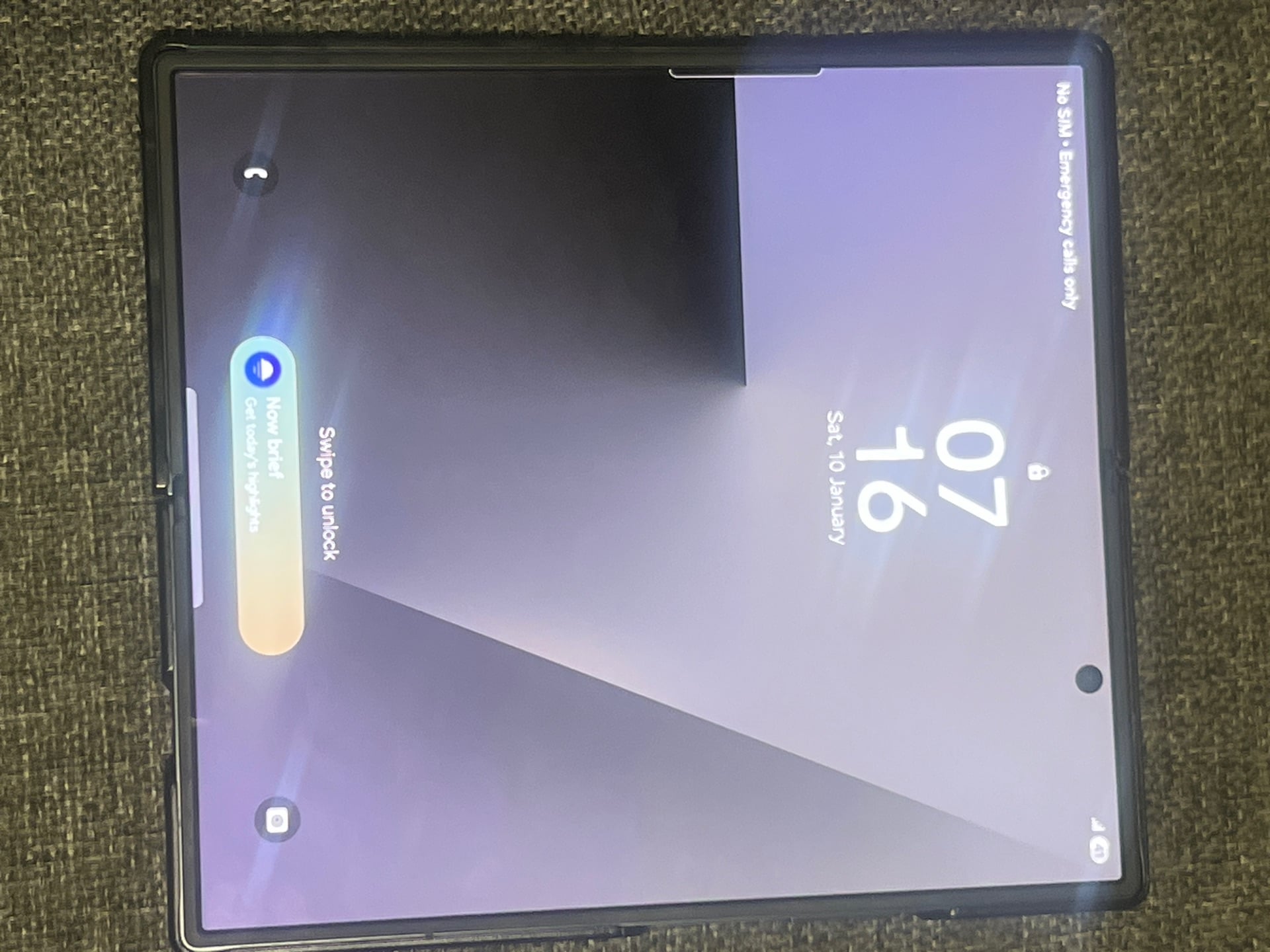 Samsung Fold 7 for sale- Not used and under warranty - Image 2