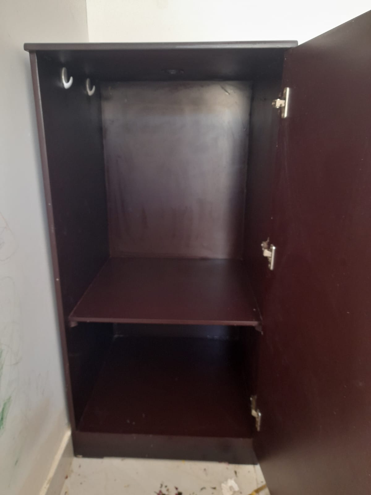 Cabinet - Image 2