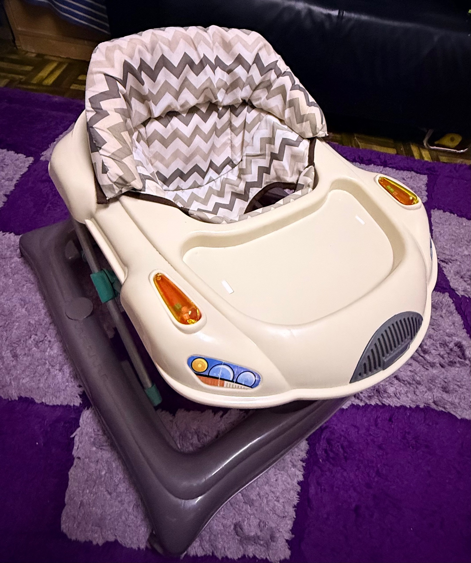 Used Baby walker for sale QR 50 - Image 4