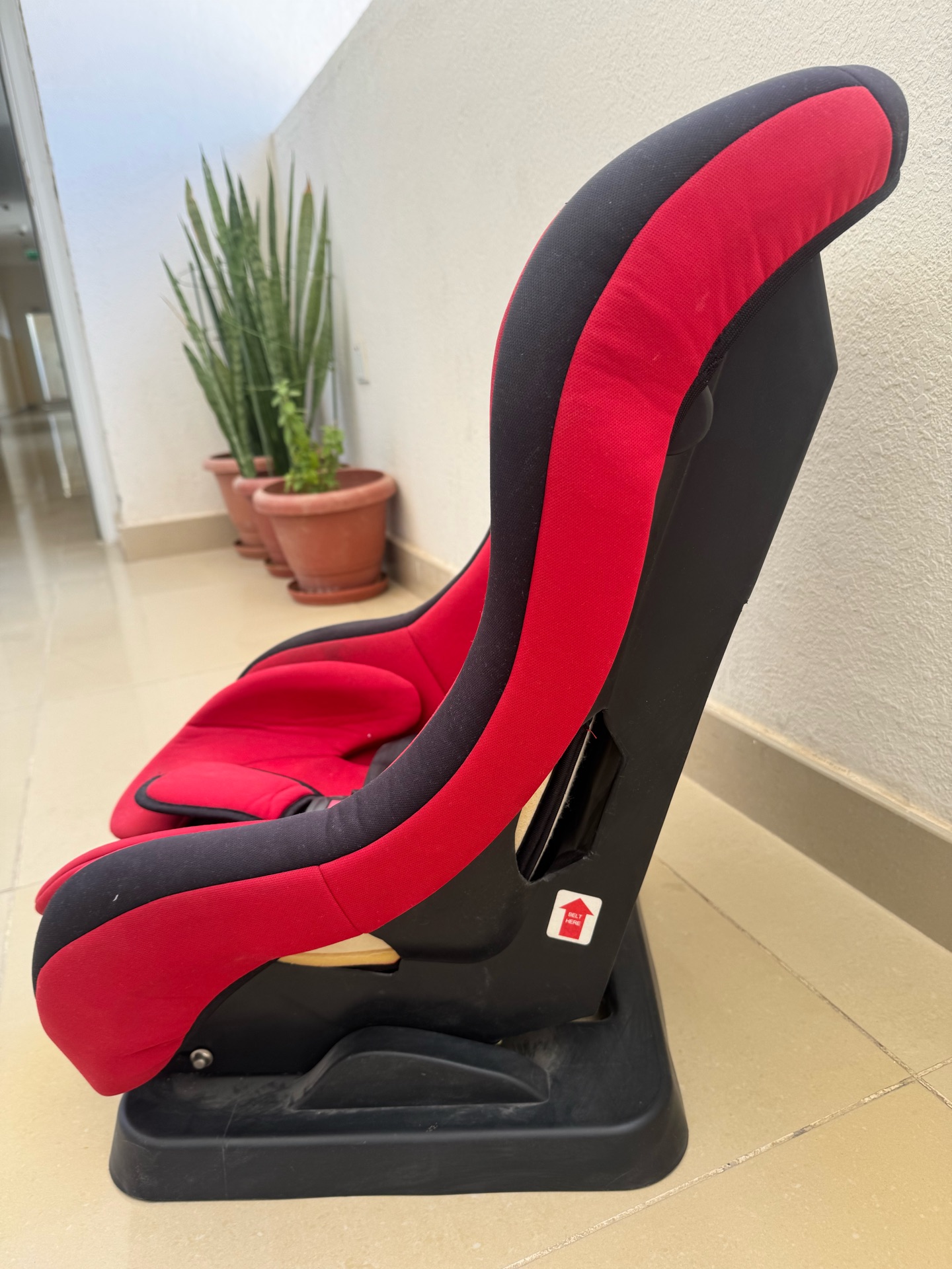 Child car seat for sale - Image 1