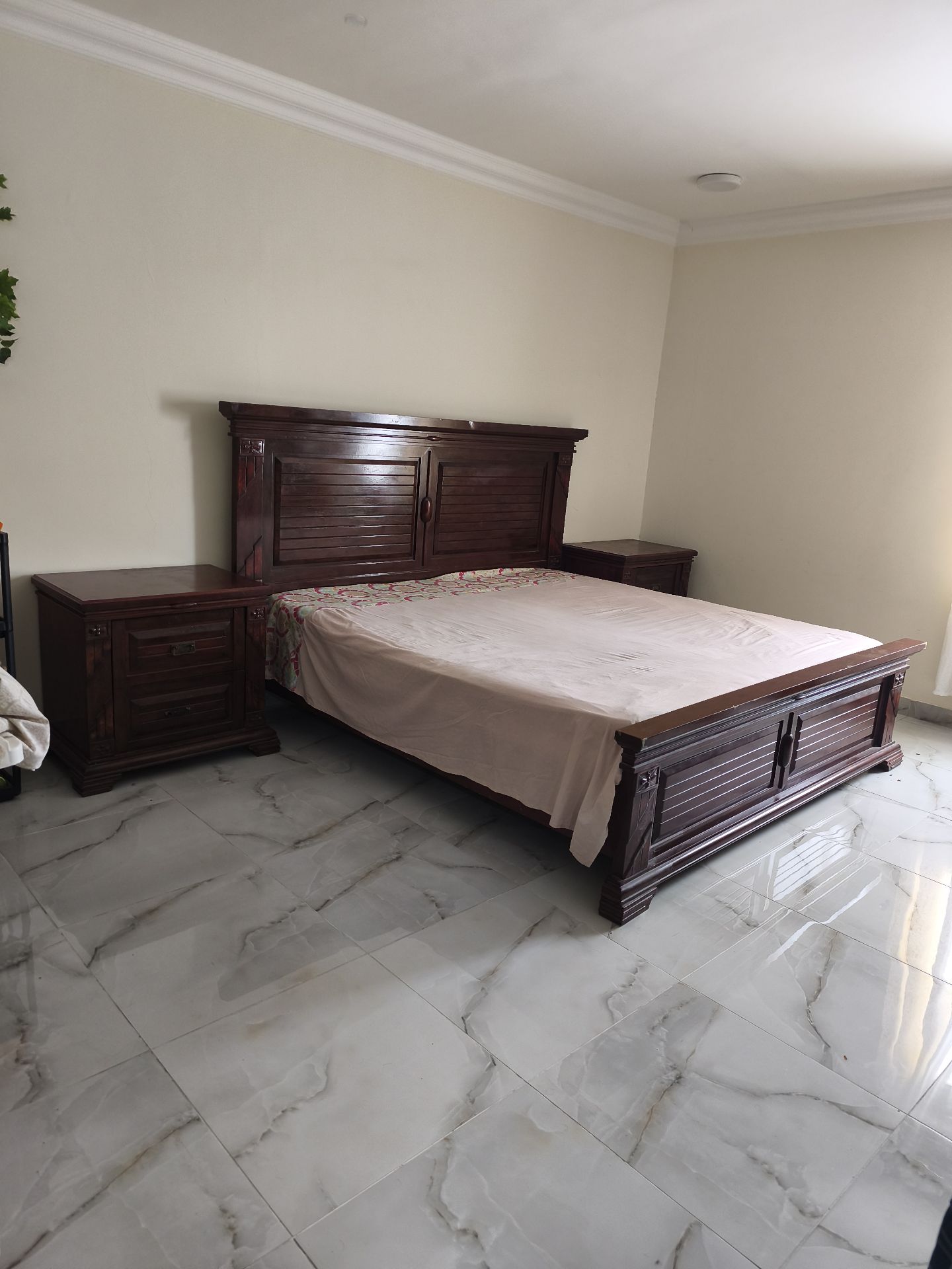 Master bed + side tables Home Centre. Single beds + Mattress Red and Yellow  - Image 2