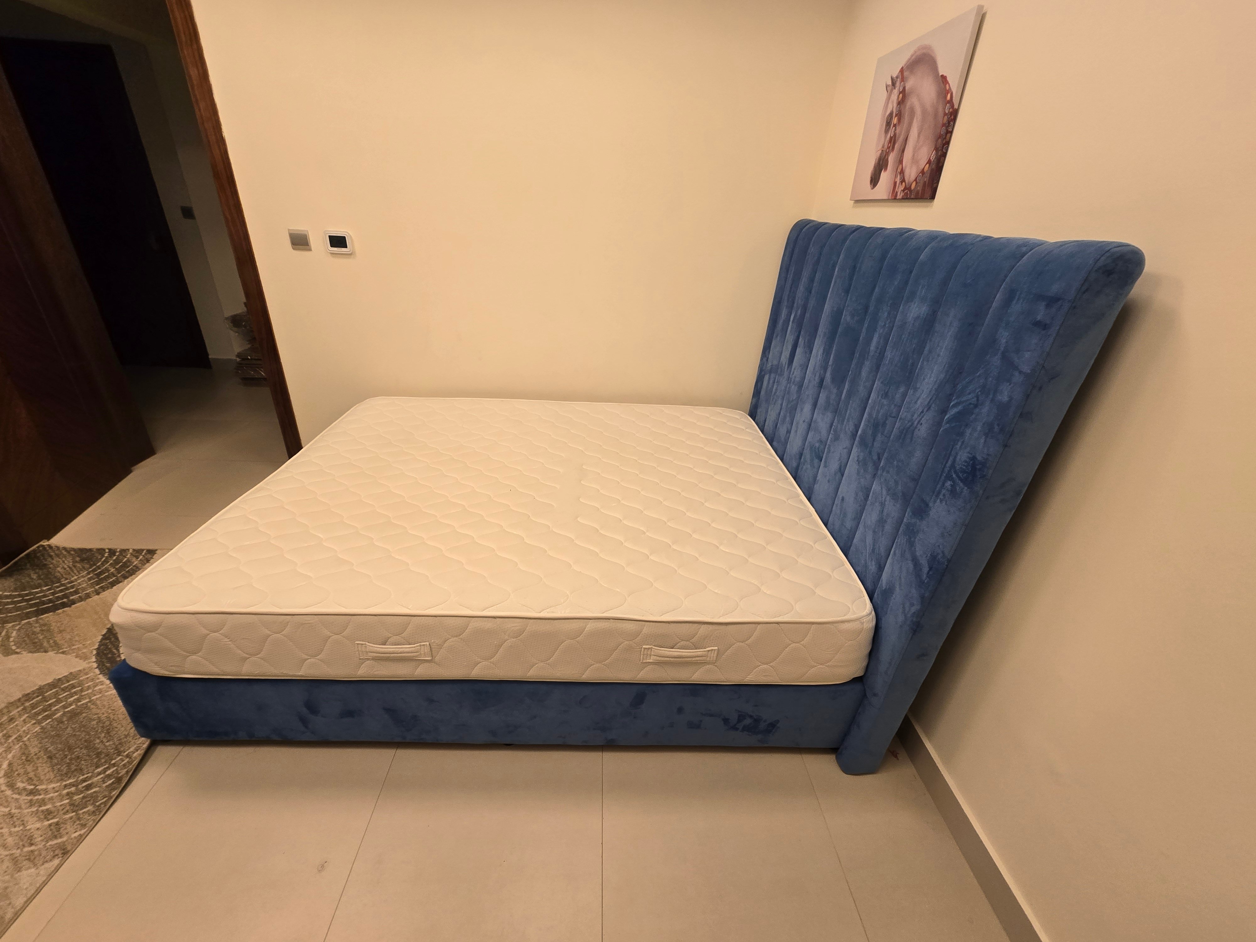 Double bed - Image 3