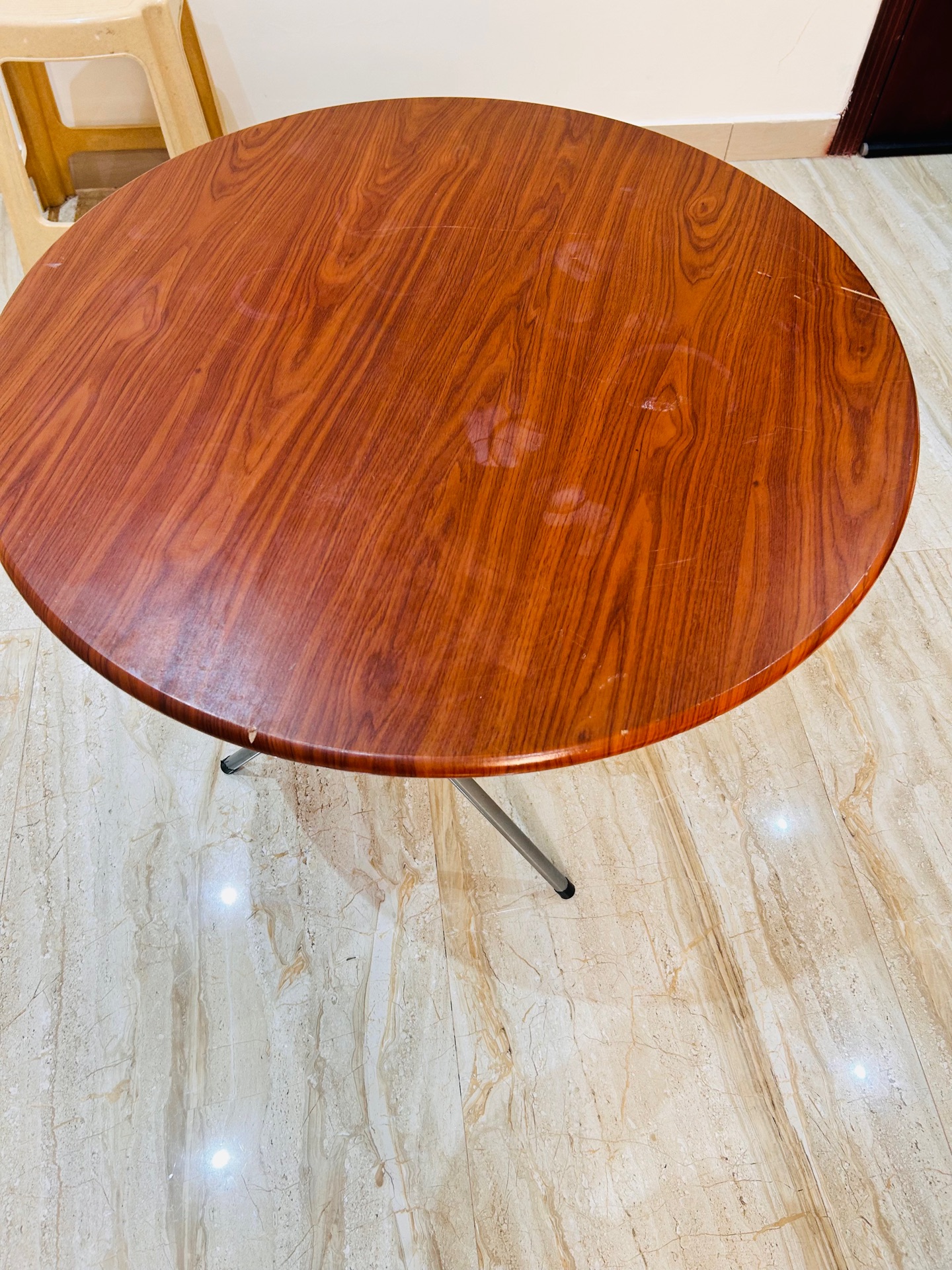 Round foldable table - Image 4