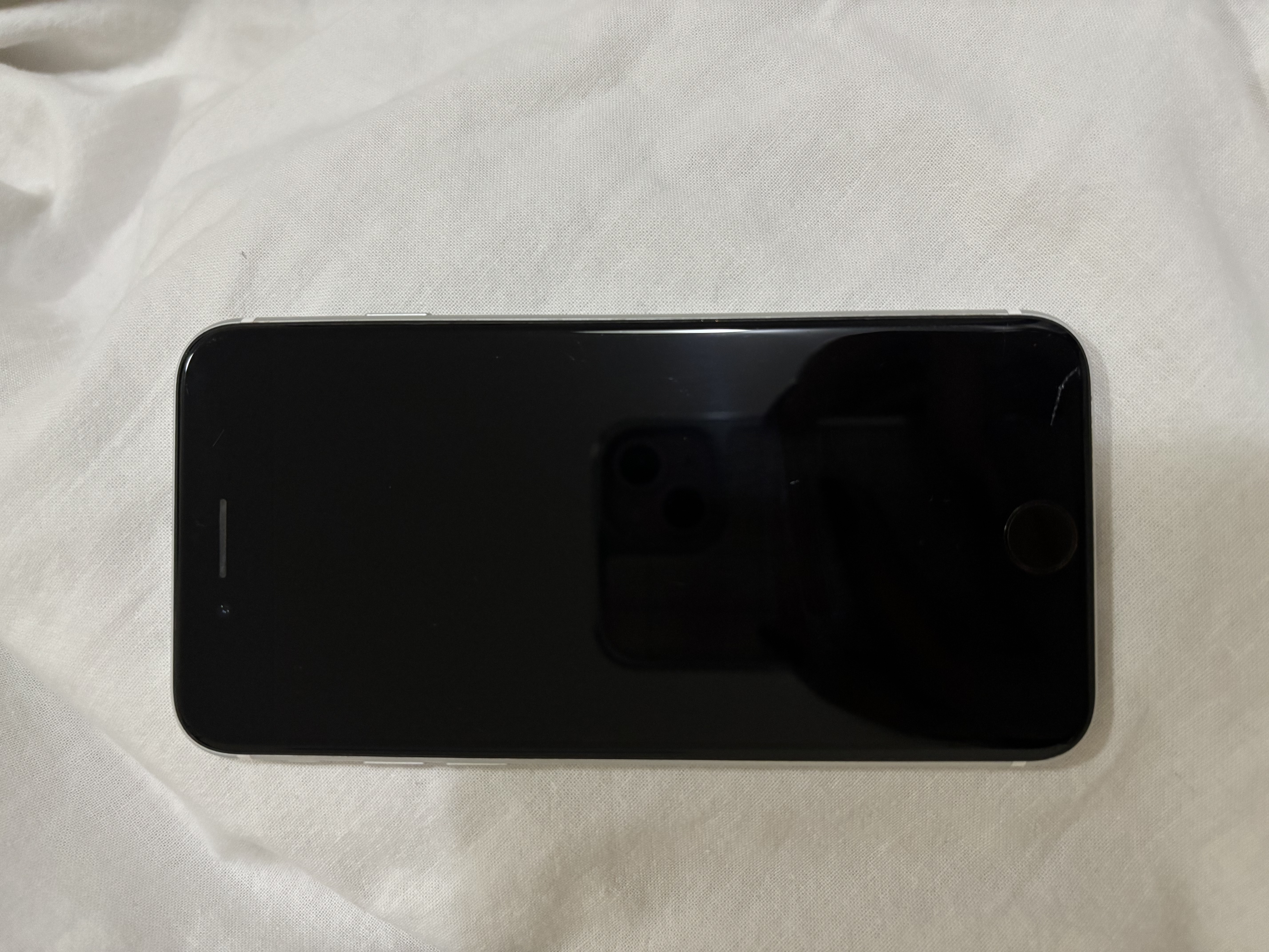 iphone SE 2020 64GB (urgent sale price negotiable) - Image 2