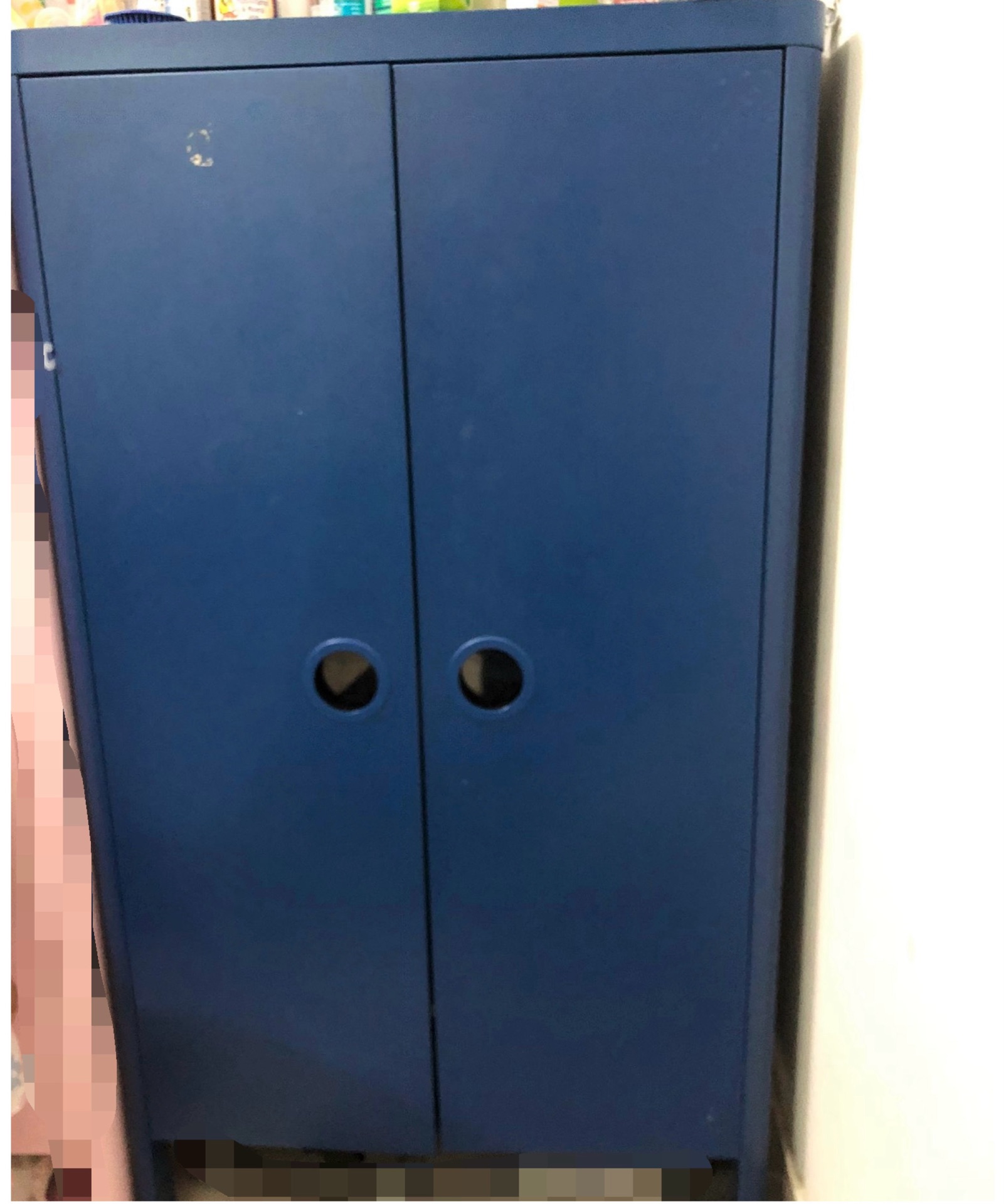 Kids cupboard - Image 1