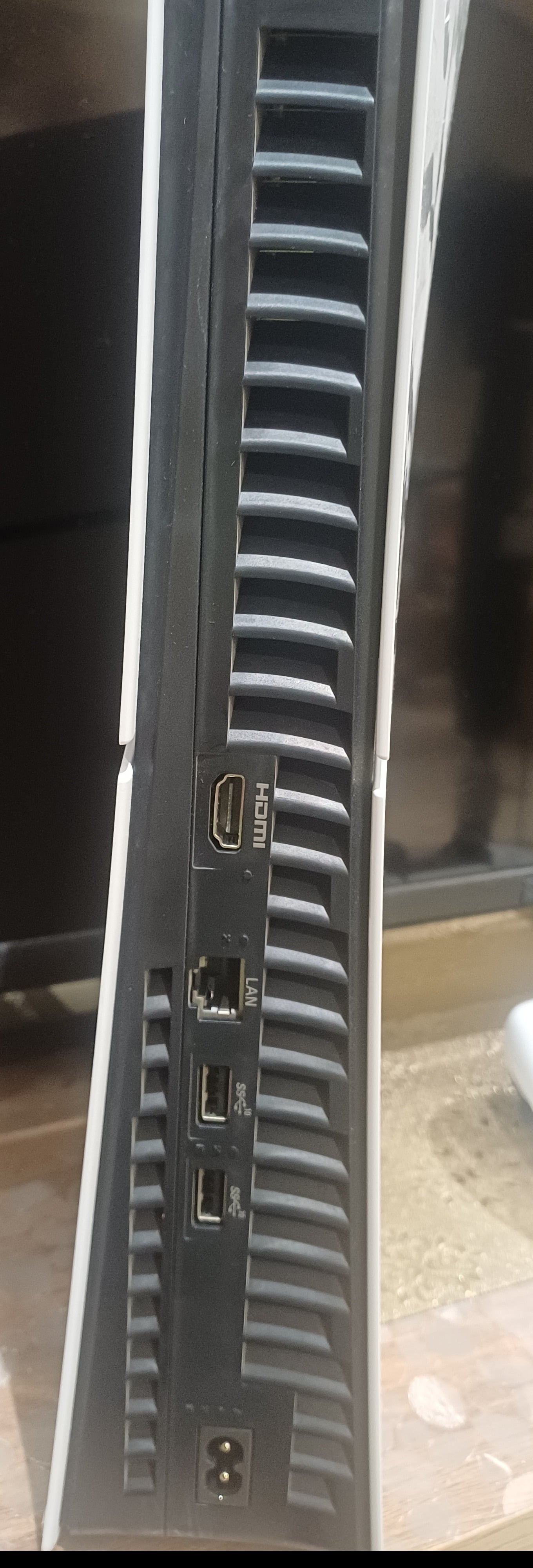 Digital PS5- 1TB - excellent condition  - Image 3