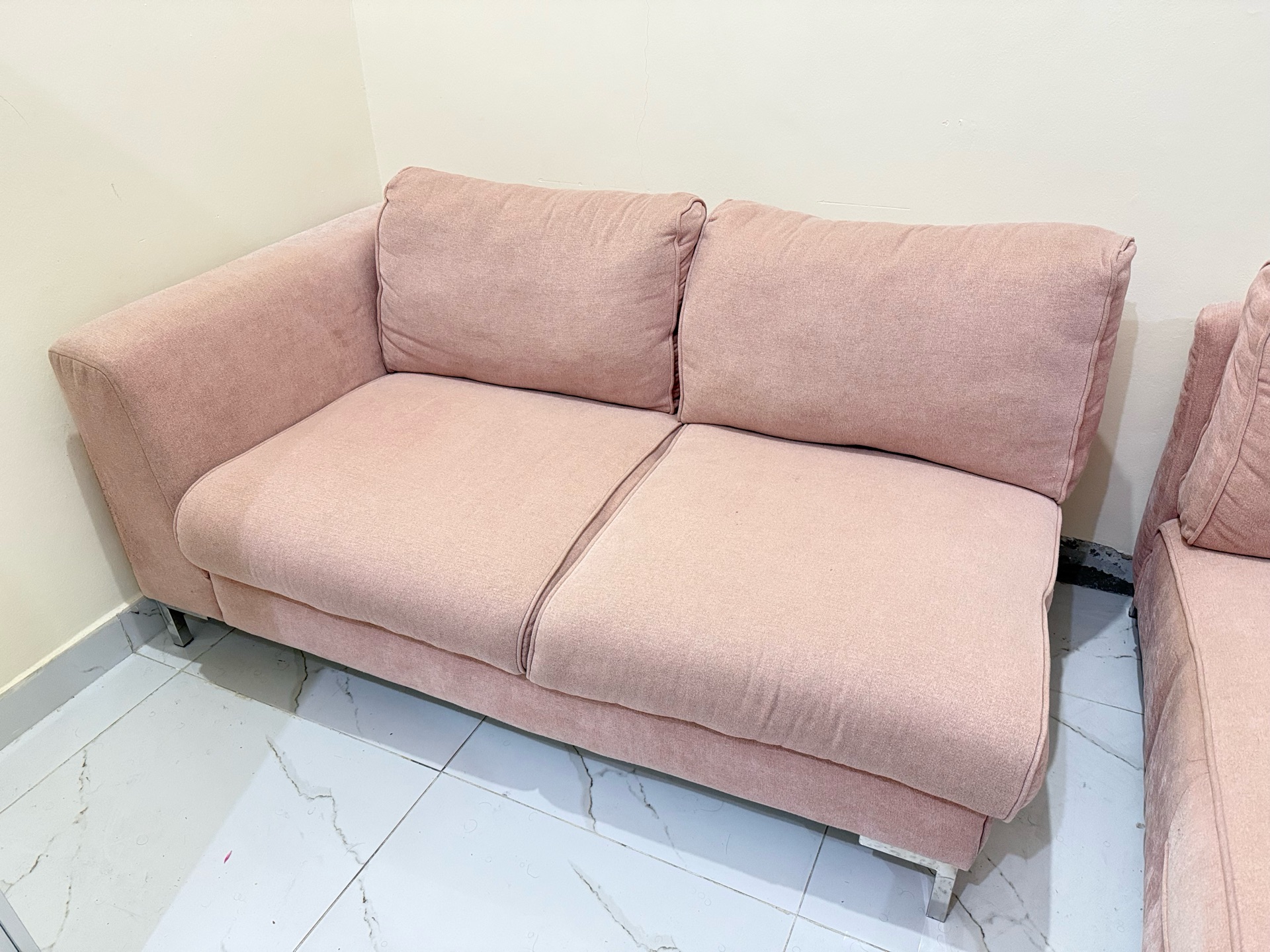 L-Shaped 5-Seater Sofa for Sale – Excellent Condition - Image 4