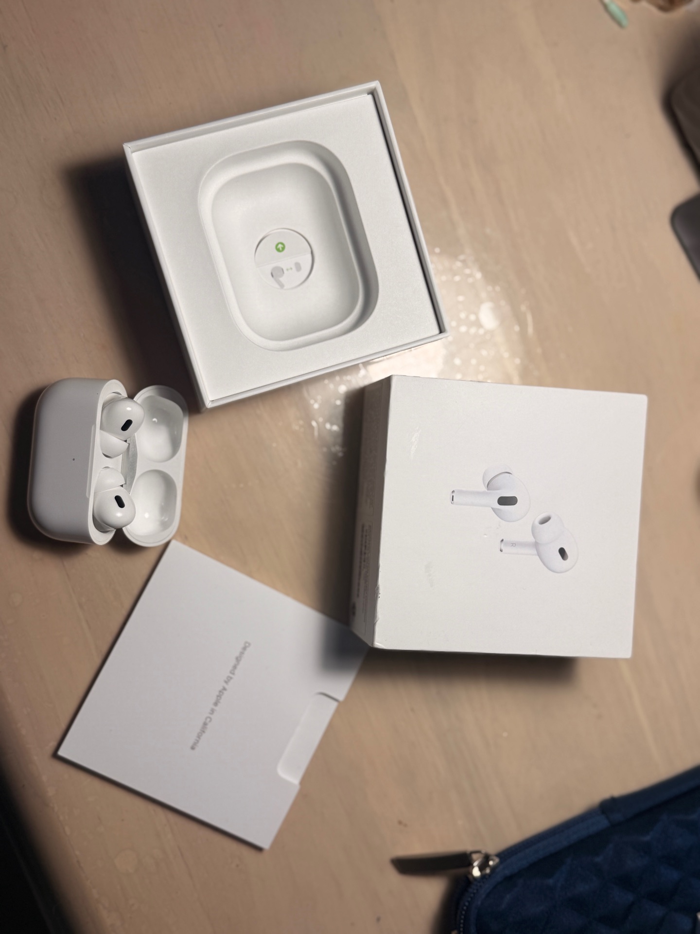 AirPods Pro (2nd Gen) – Very Lightly Used - Apple - Image 4