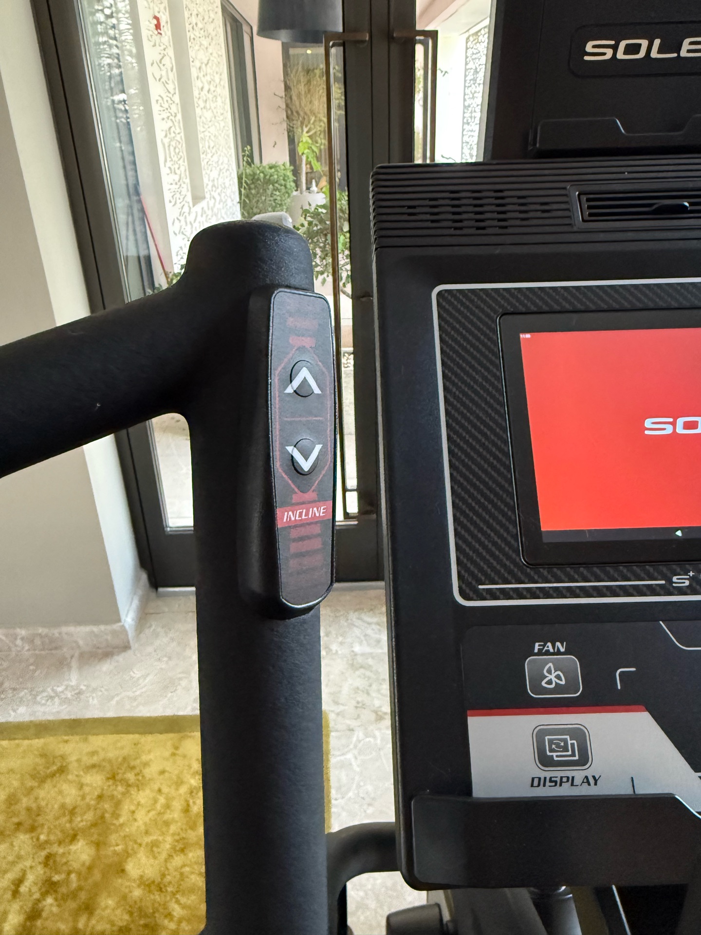 💪 Sole Fitness E35 ENT — جهاز إليبتيكال احترافي - Image 7
