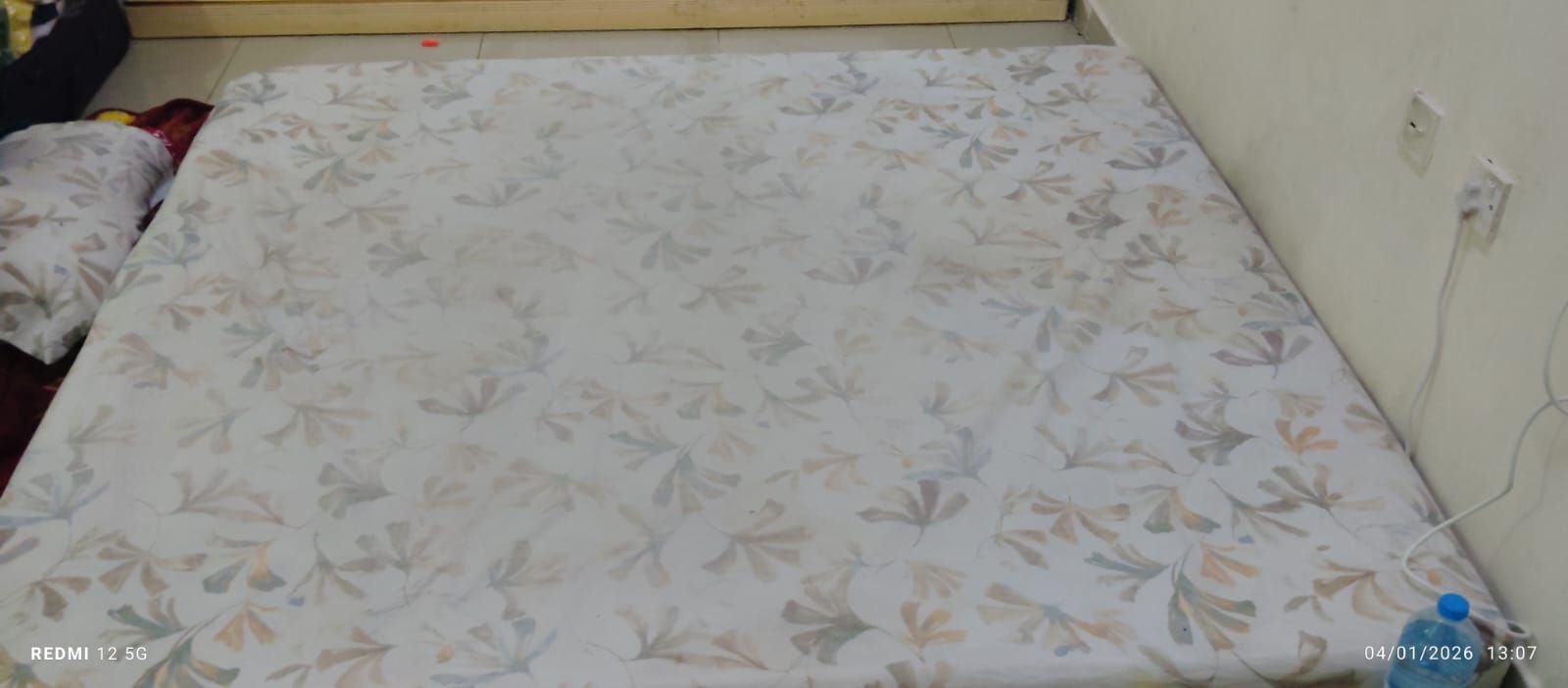 Strong materials King size bed - Image 3