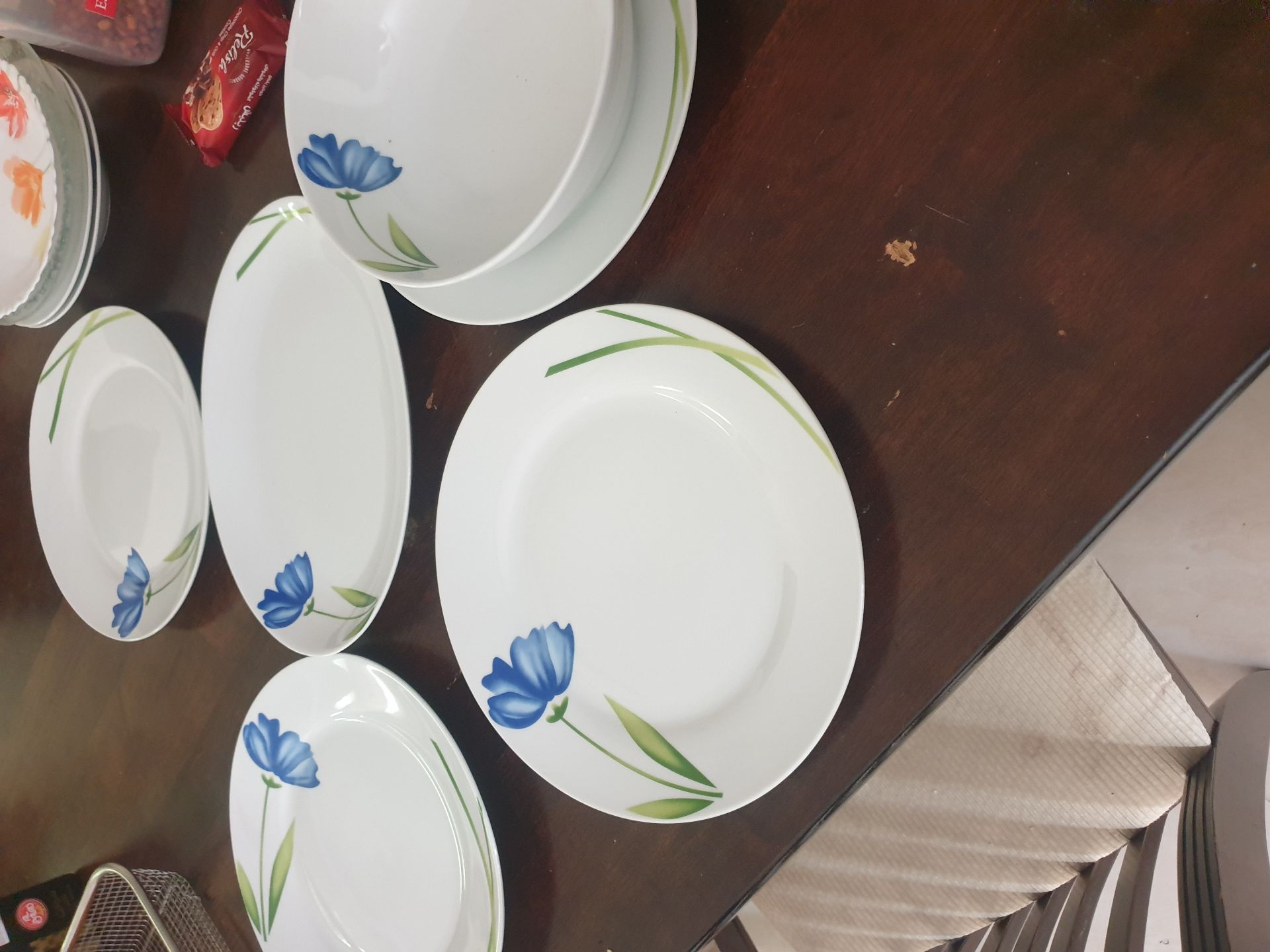 crockery set - Image 4