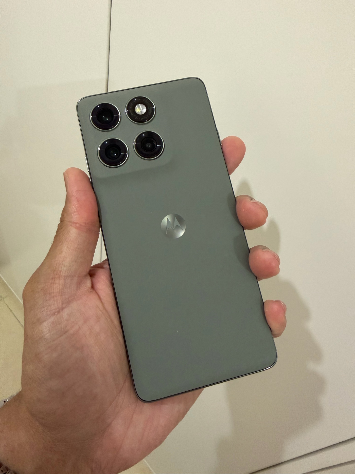 Motorola Edge 60 Pro - Image 1