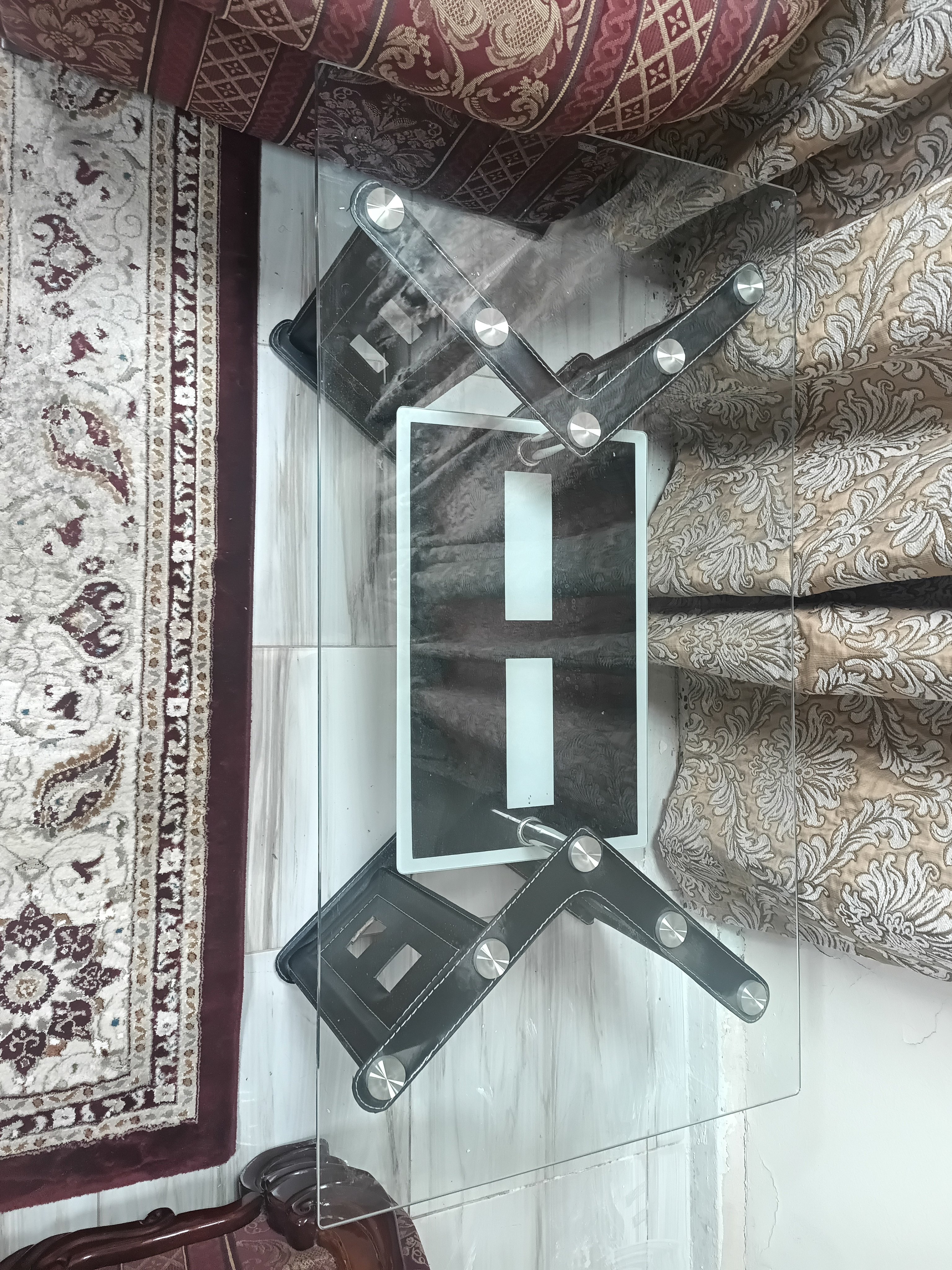 Glass Table 200 rial - Image 4