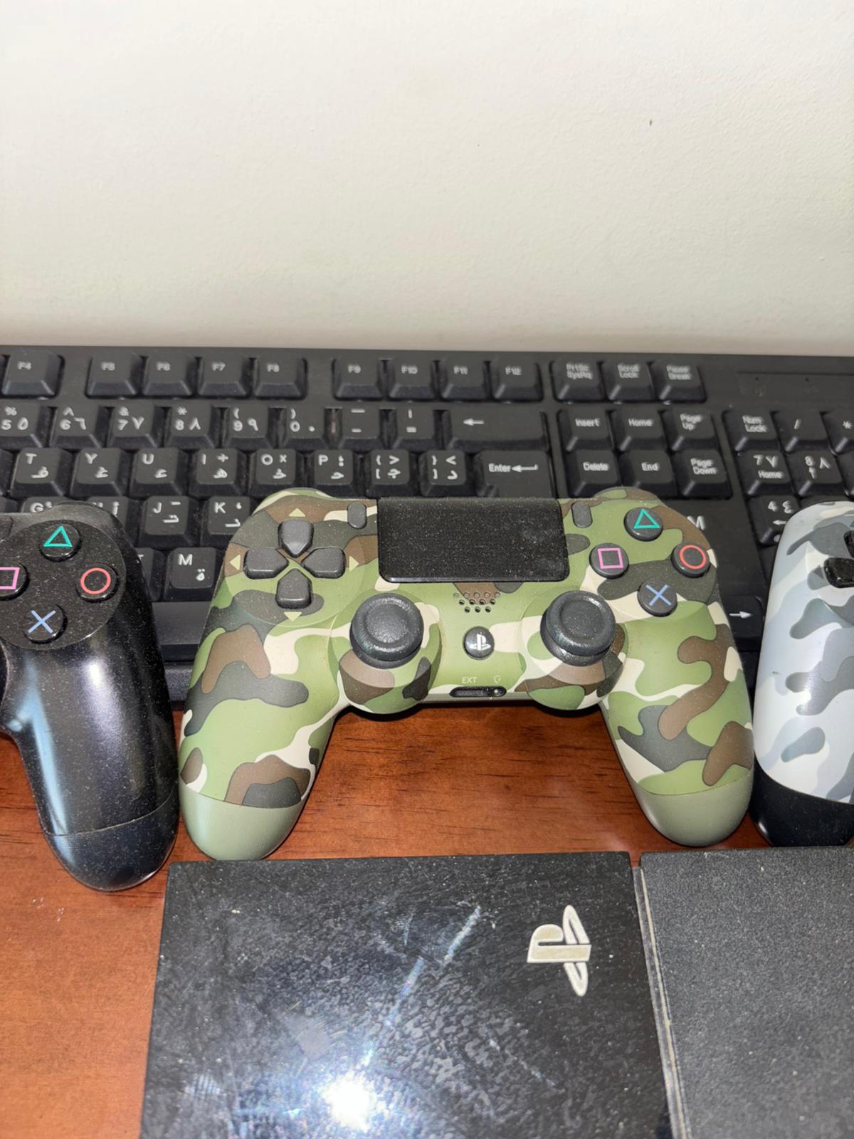 PS4 WITH 3 CONTROLLERS - Image 2