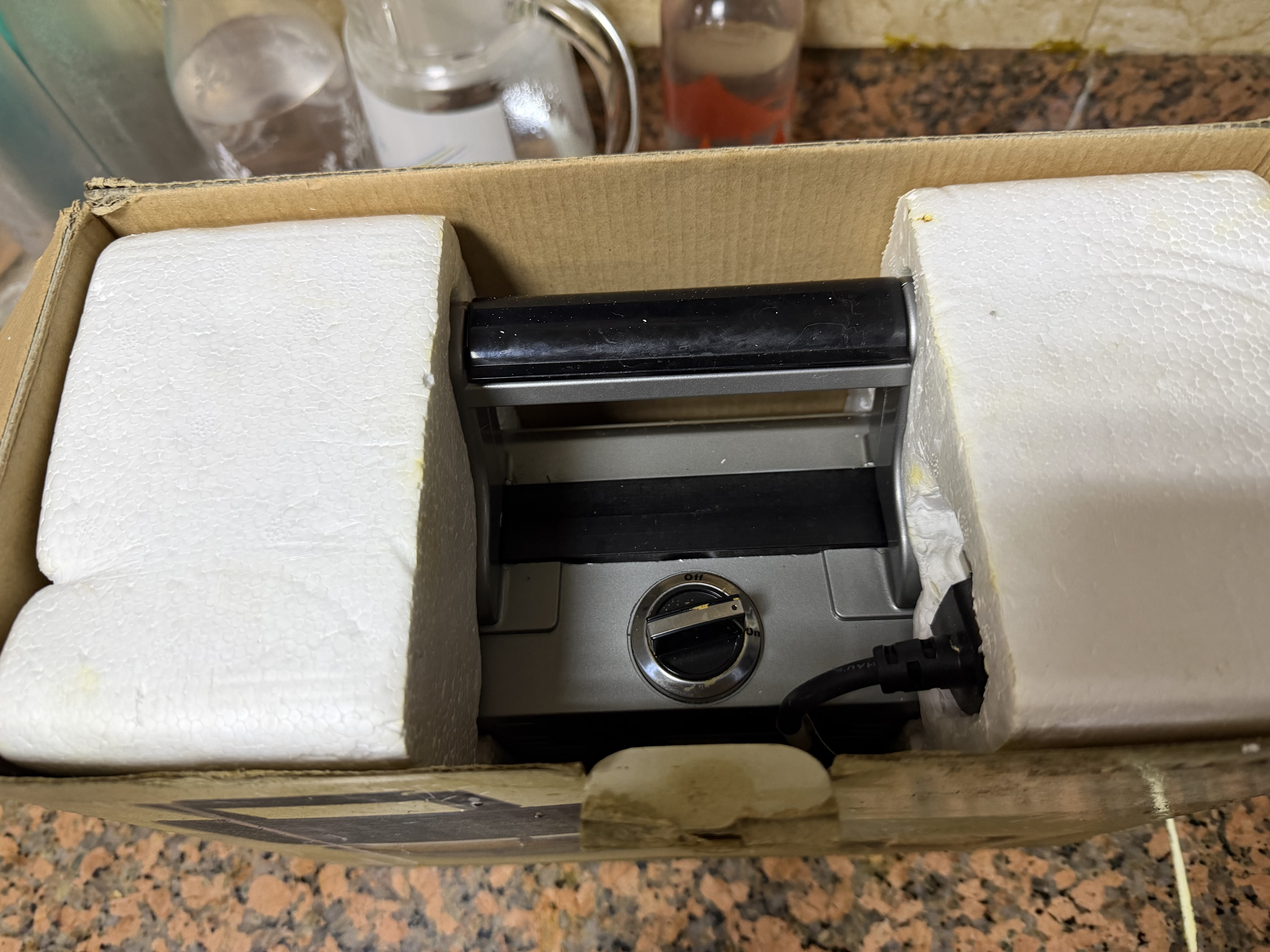 Cuisinart Waffle Maker - Image 6