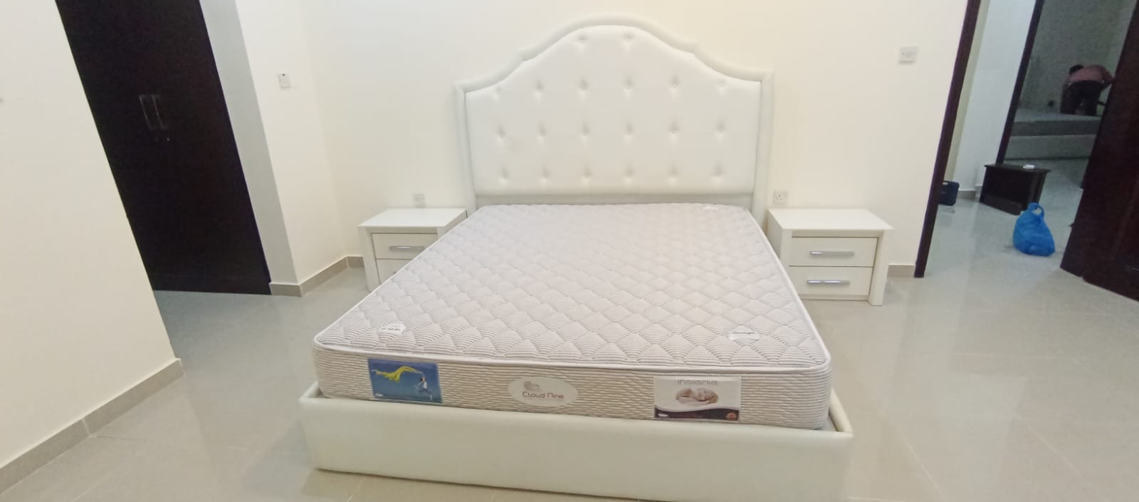 Qatar Airways furniture  - Image 9