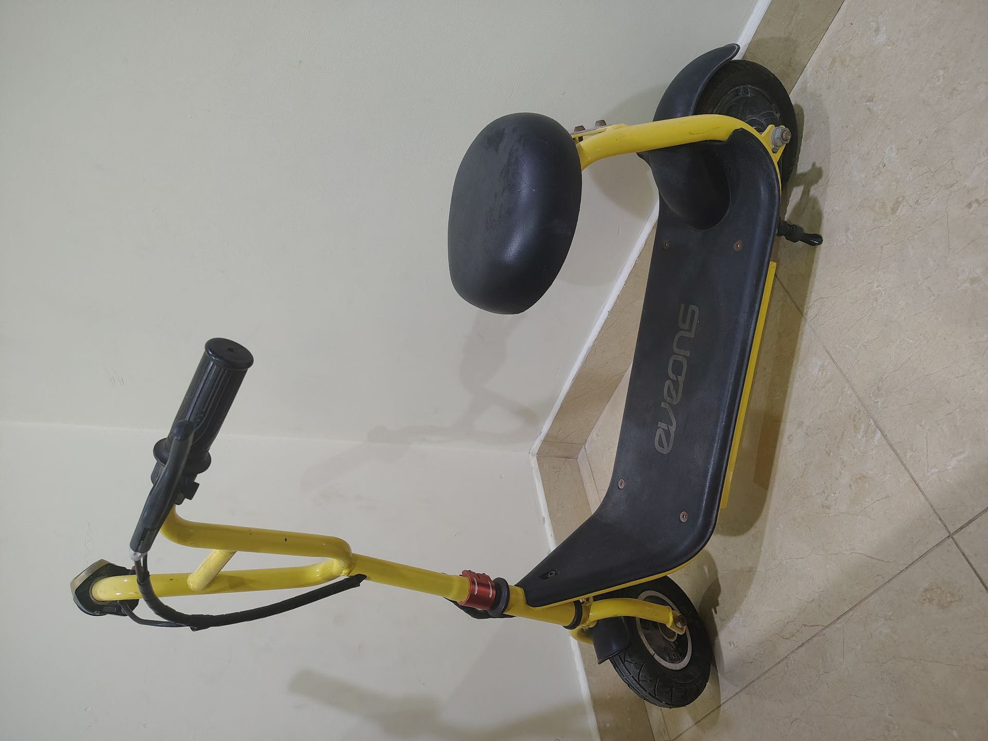 Electric bike - Image 2