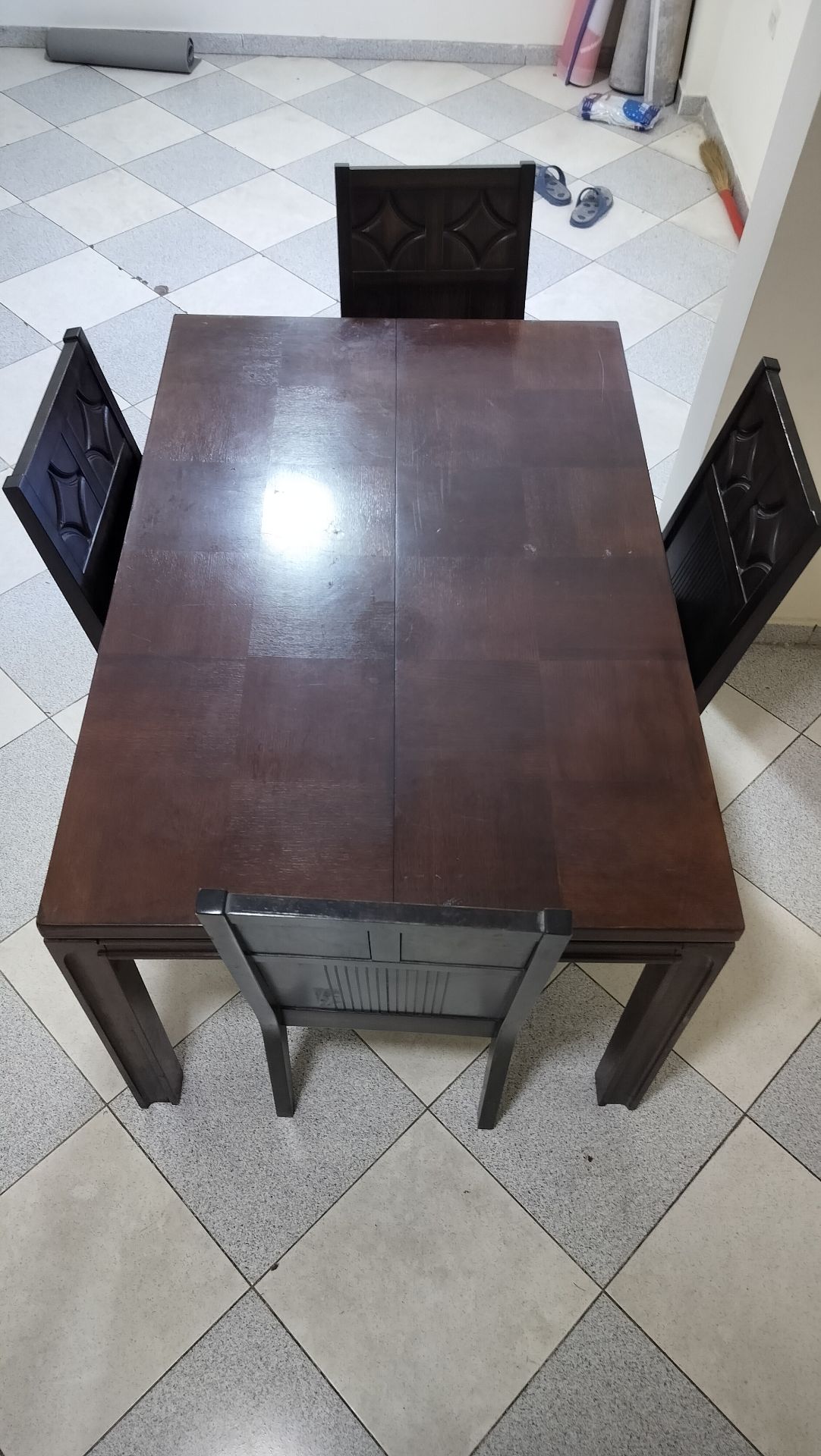 Dining table  - Image 2