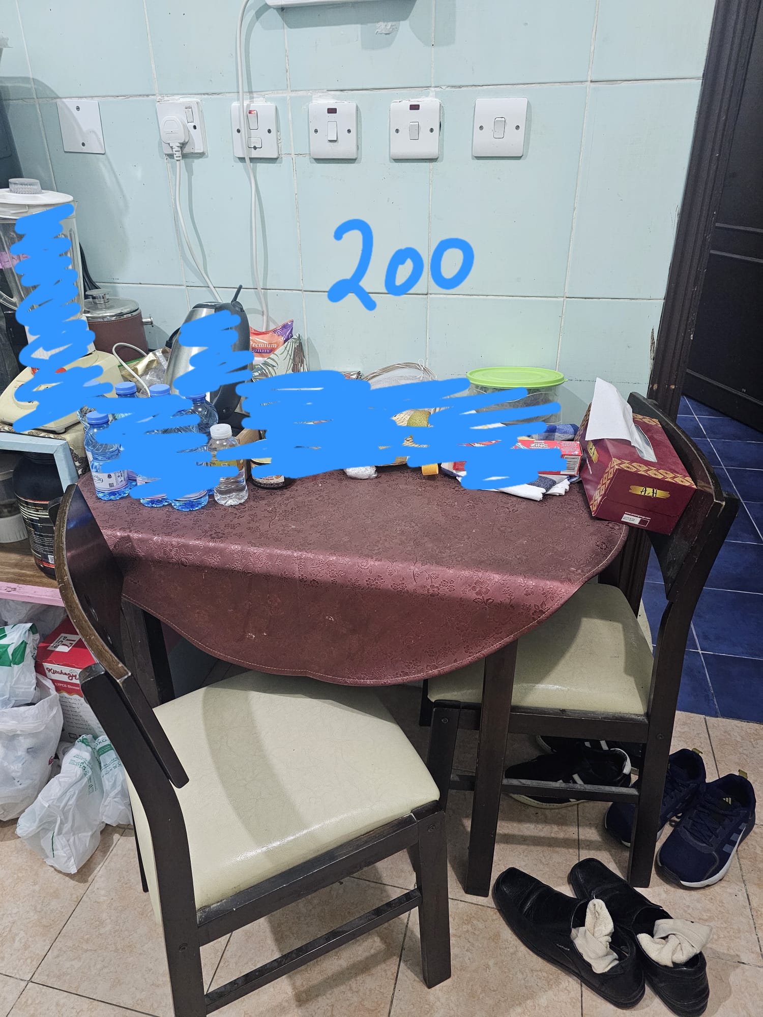 dining table for sale - Image 1