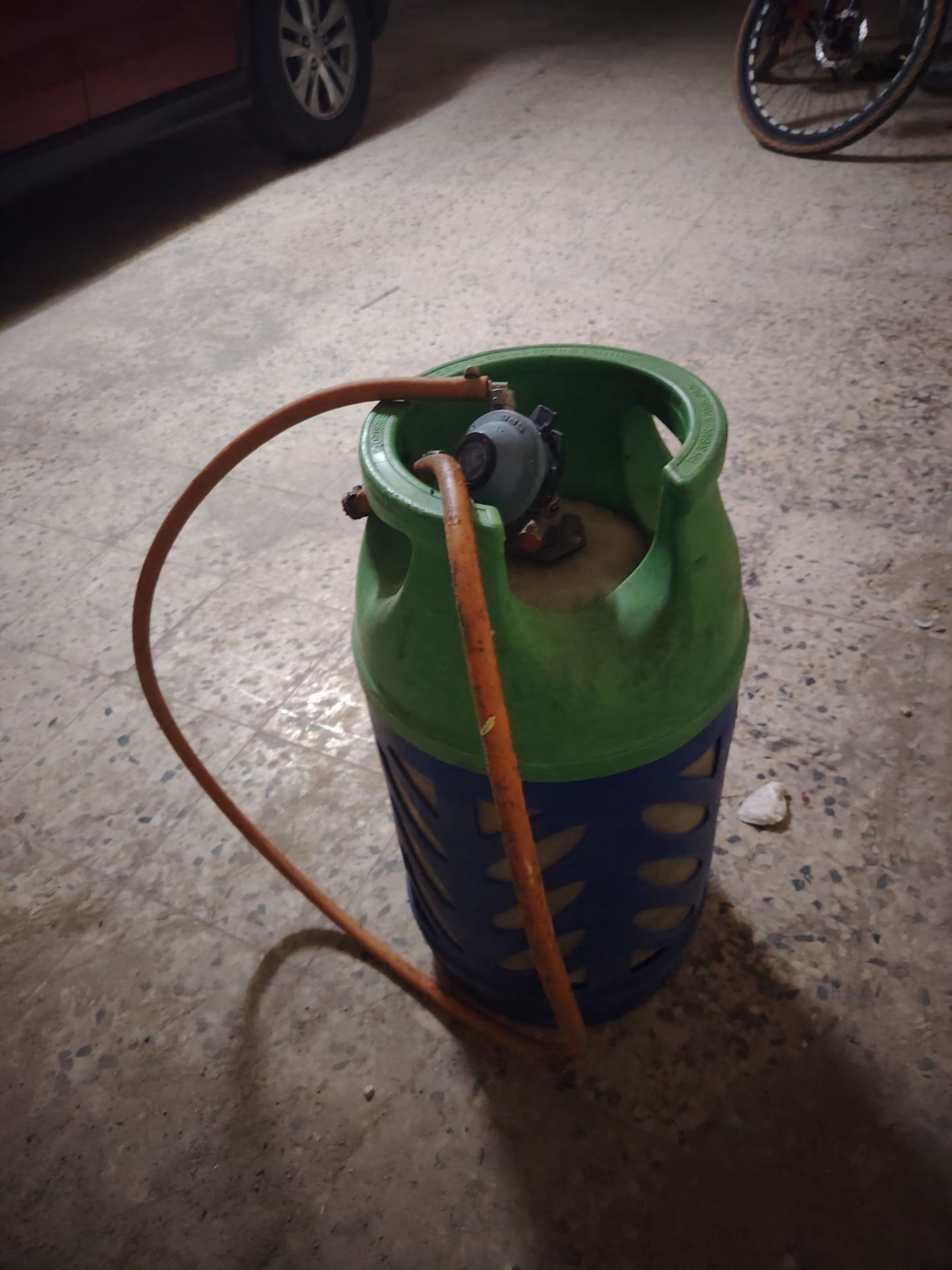 Fridge and Gas Bottle with regulator and hose - Image 2