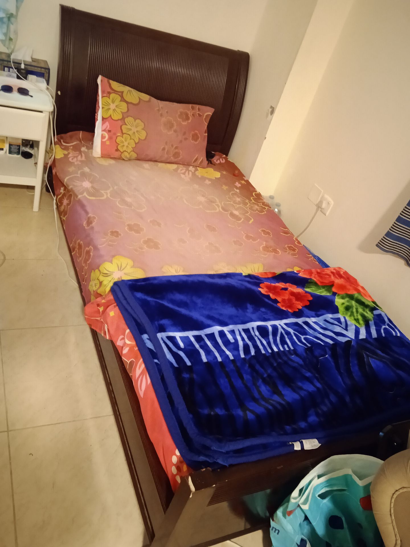 Two Bed Sets - Image 2
